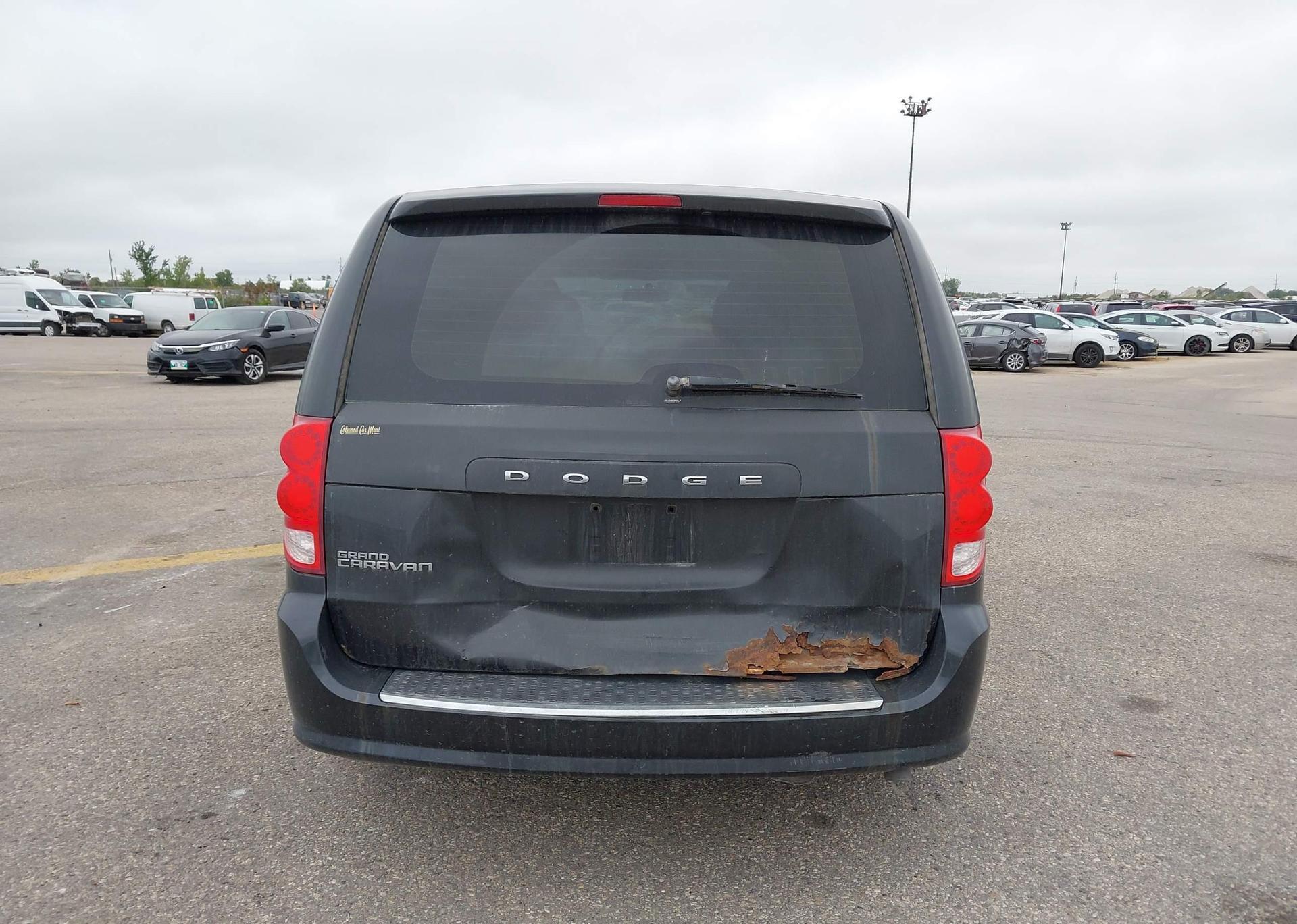 2012 DODGE GRAND CARAVAN SE