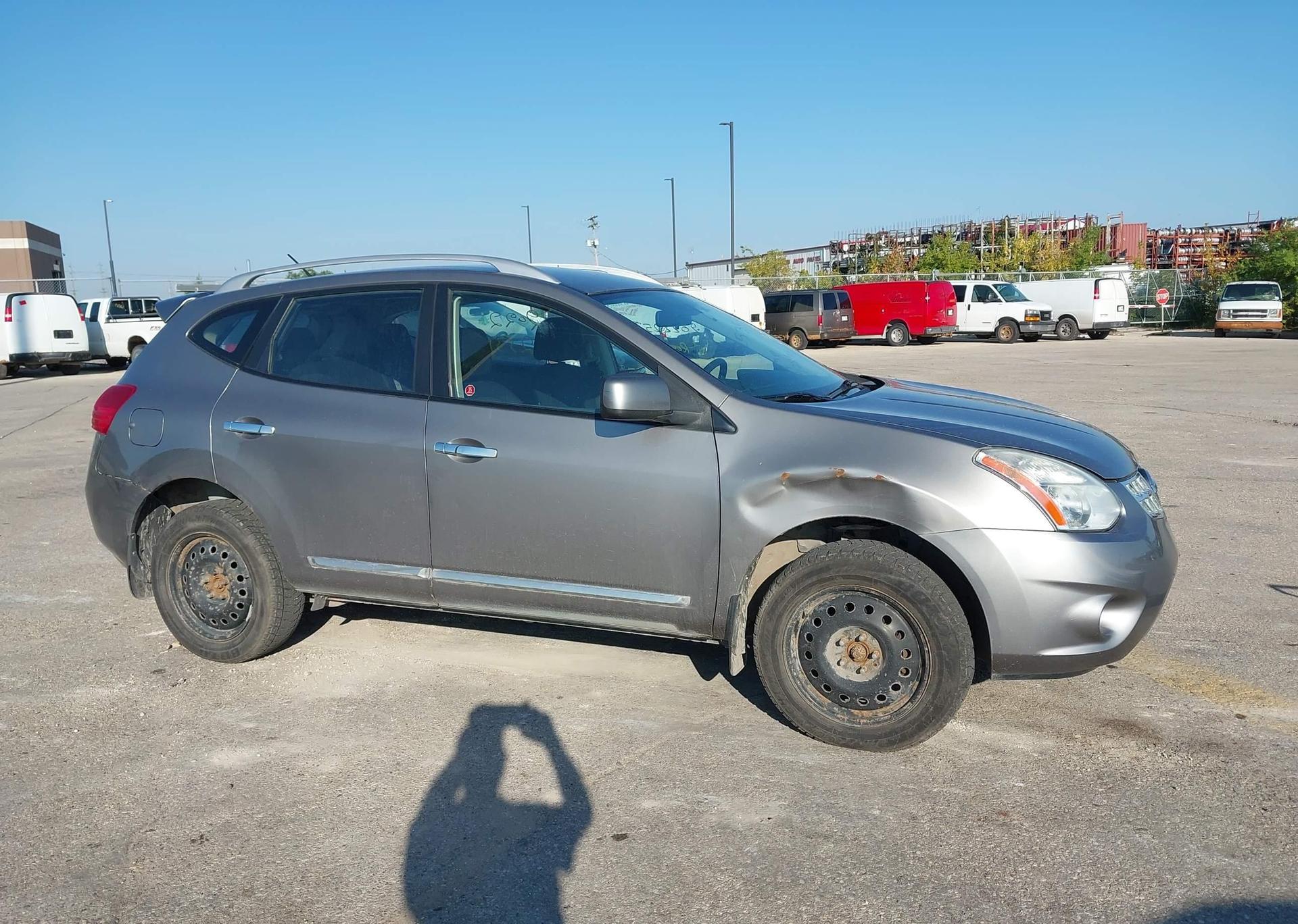 2011 NISSAN ROGUE S