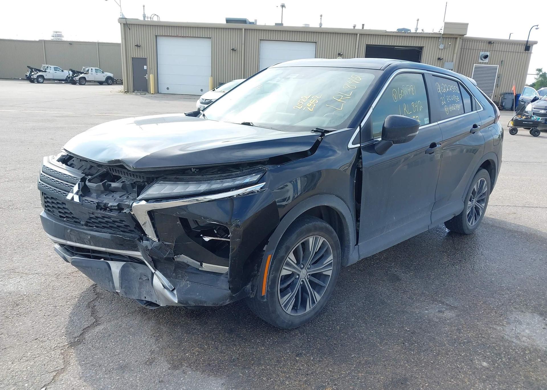 2022 MITSUBISHI ECLIPSE CROSS ES
