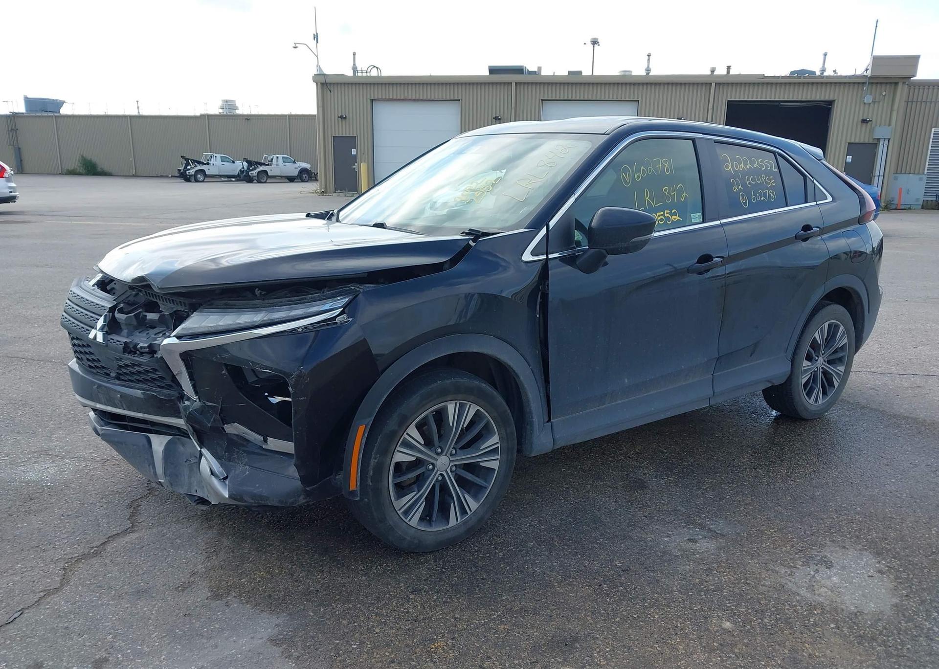 2022 MITSUBISHI ECLIPSE CROSS ES