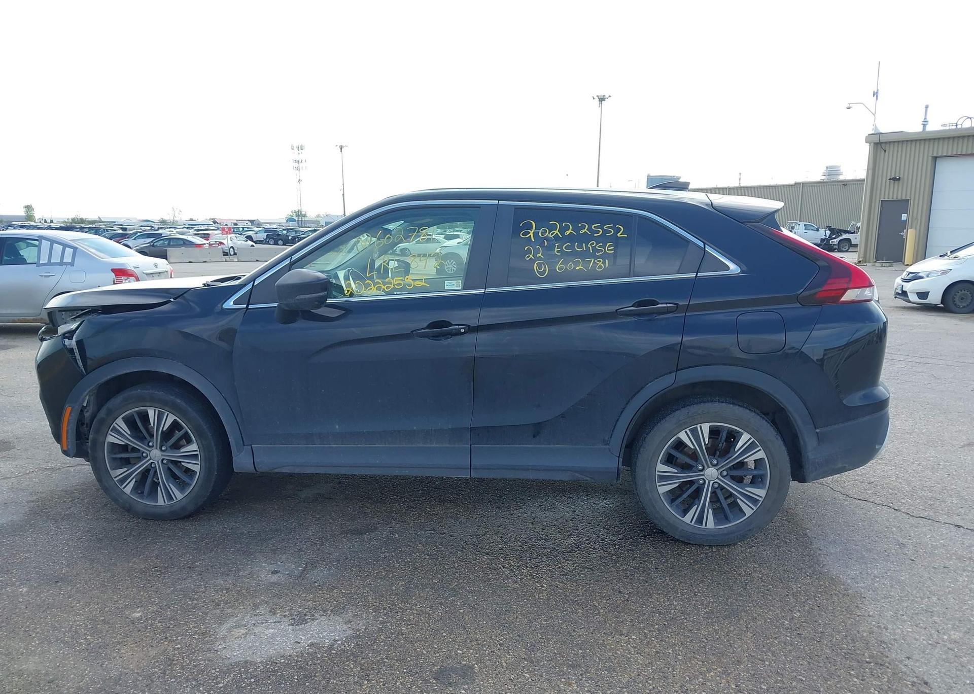 2022 MITSUBISHI ECLIPSE CROSS ES
