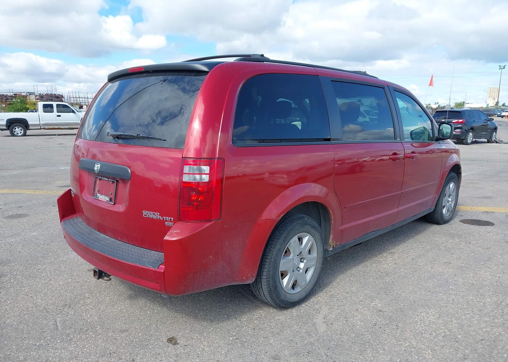 2010 DODGE GRAND CARAVAN SE