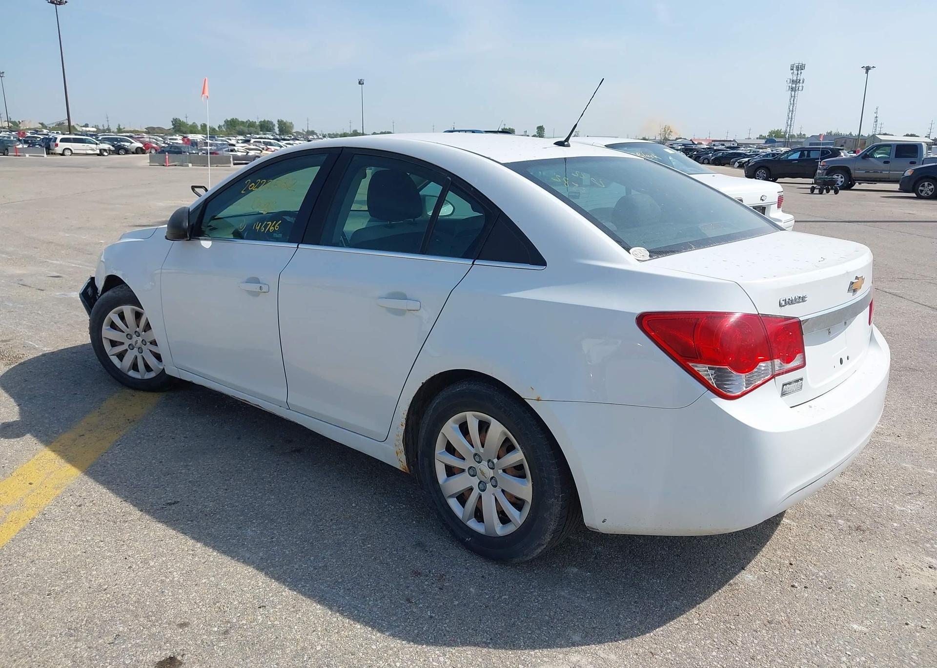 2011 CHEVROLET CRUZE LS