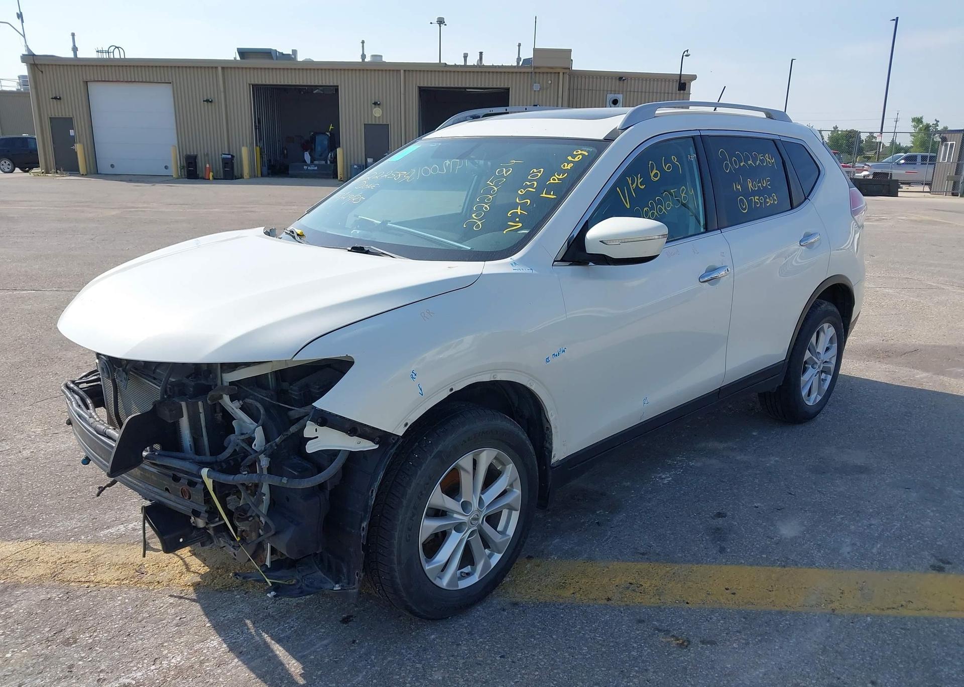 2014 NISSAN ROGUE SV