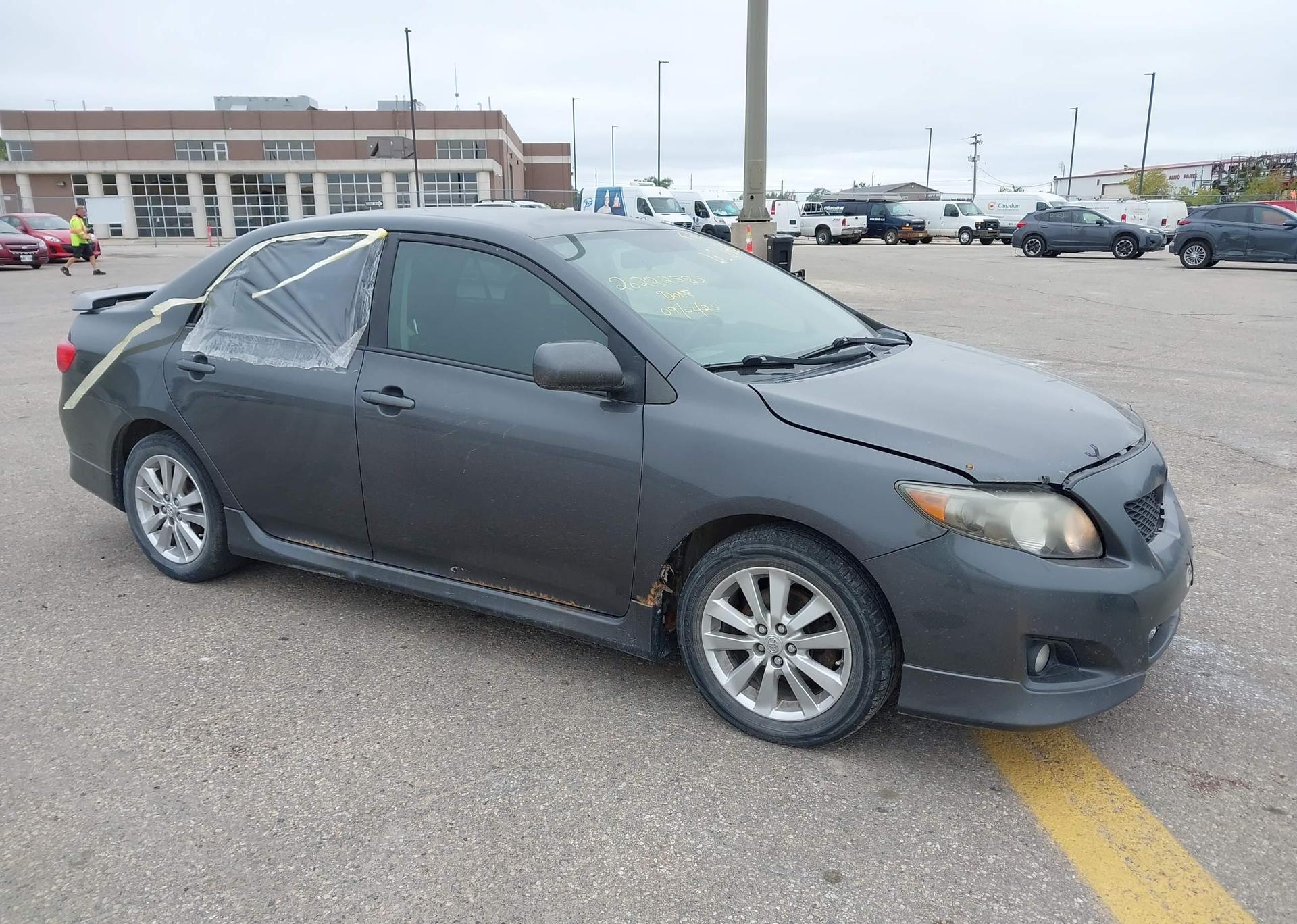 2010 TOYOTA COROLLA LE