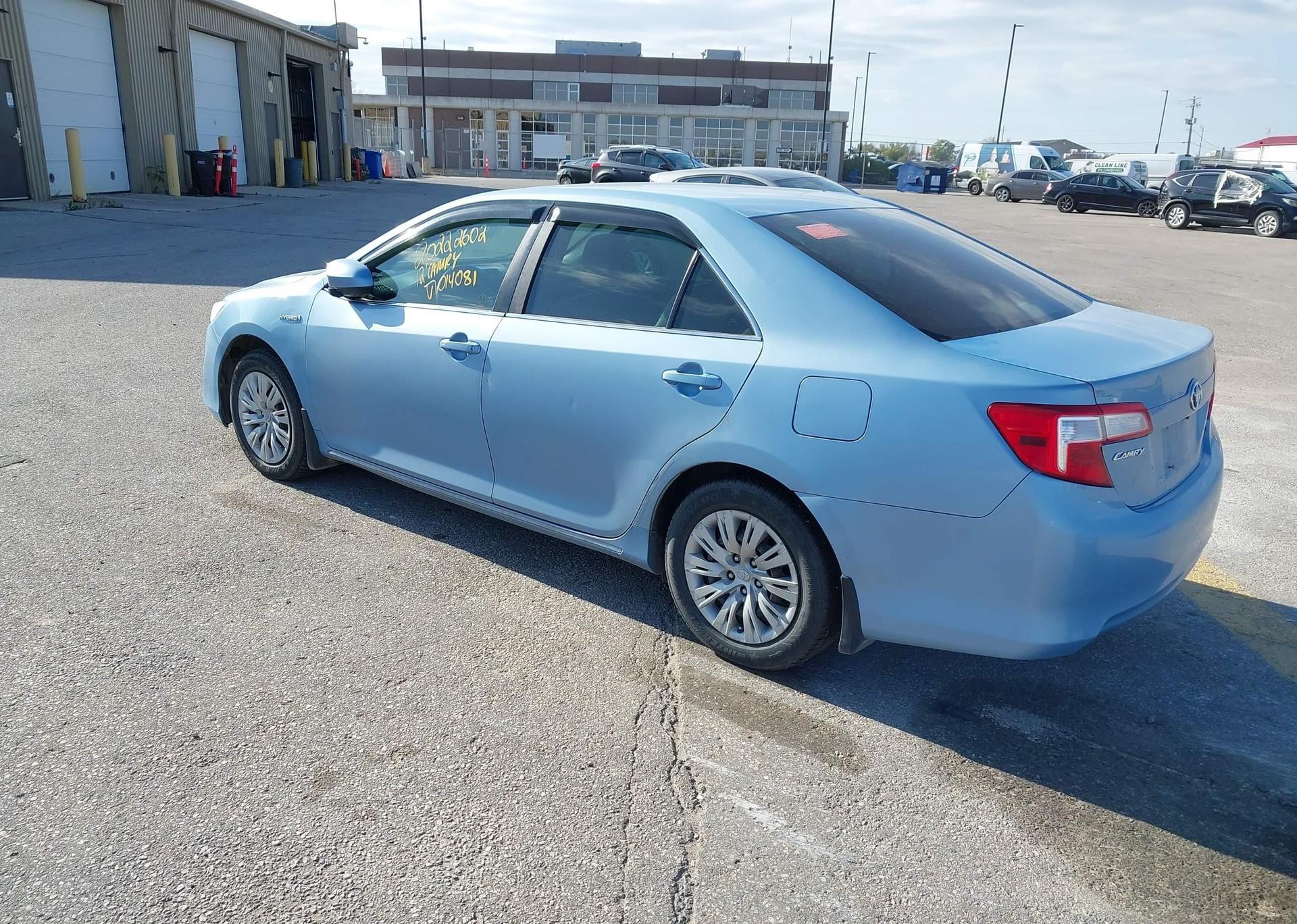 2012 TOYOTA CAMRY LE HYBRID