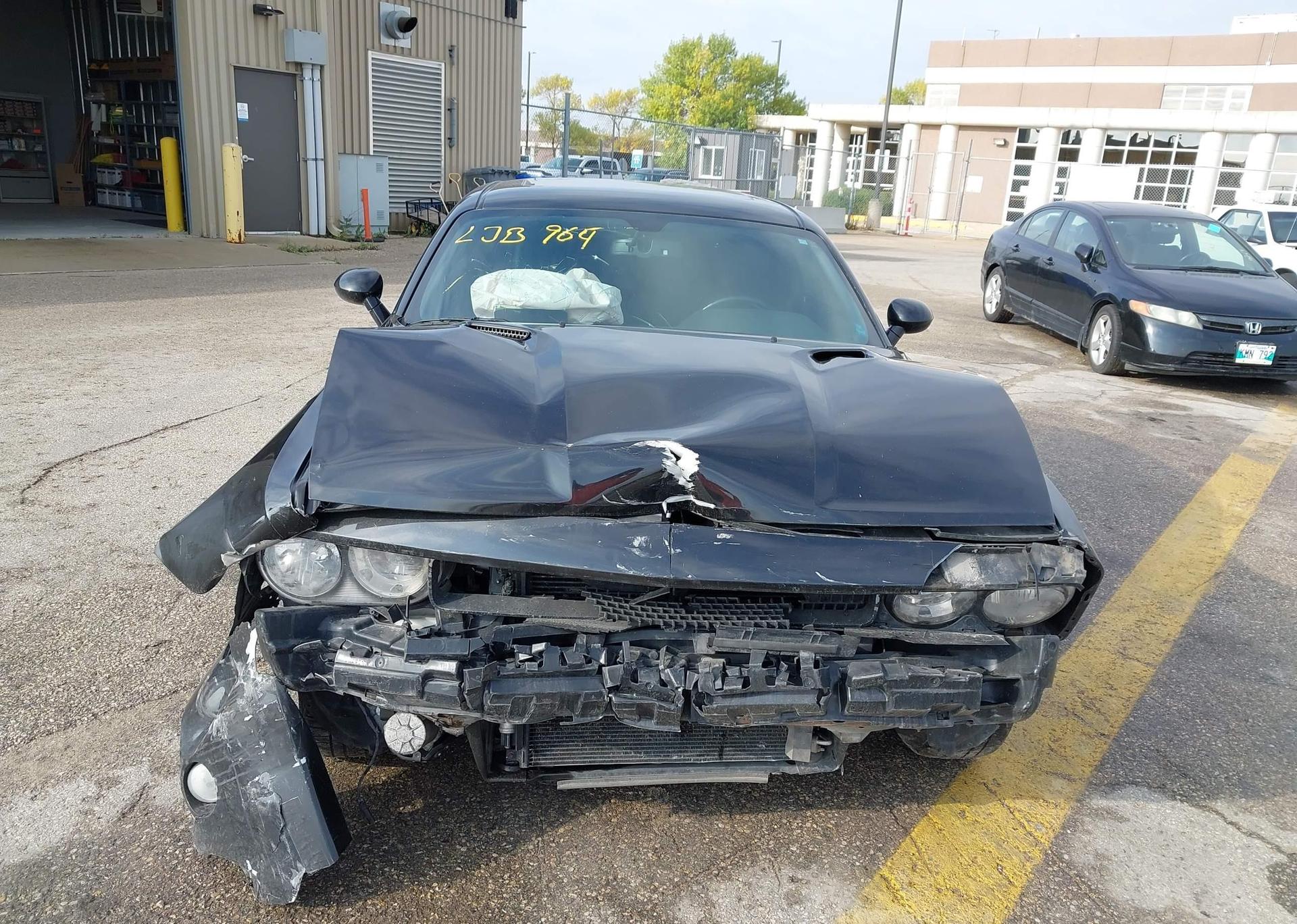 2011 DODGE CHALLENGER SE