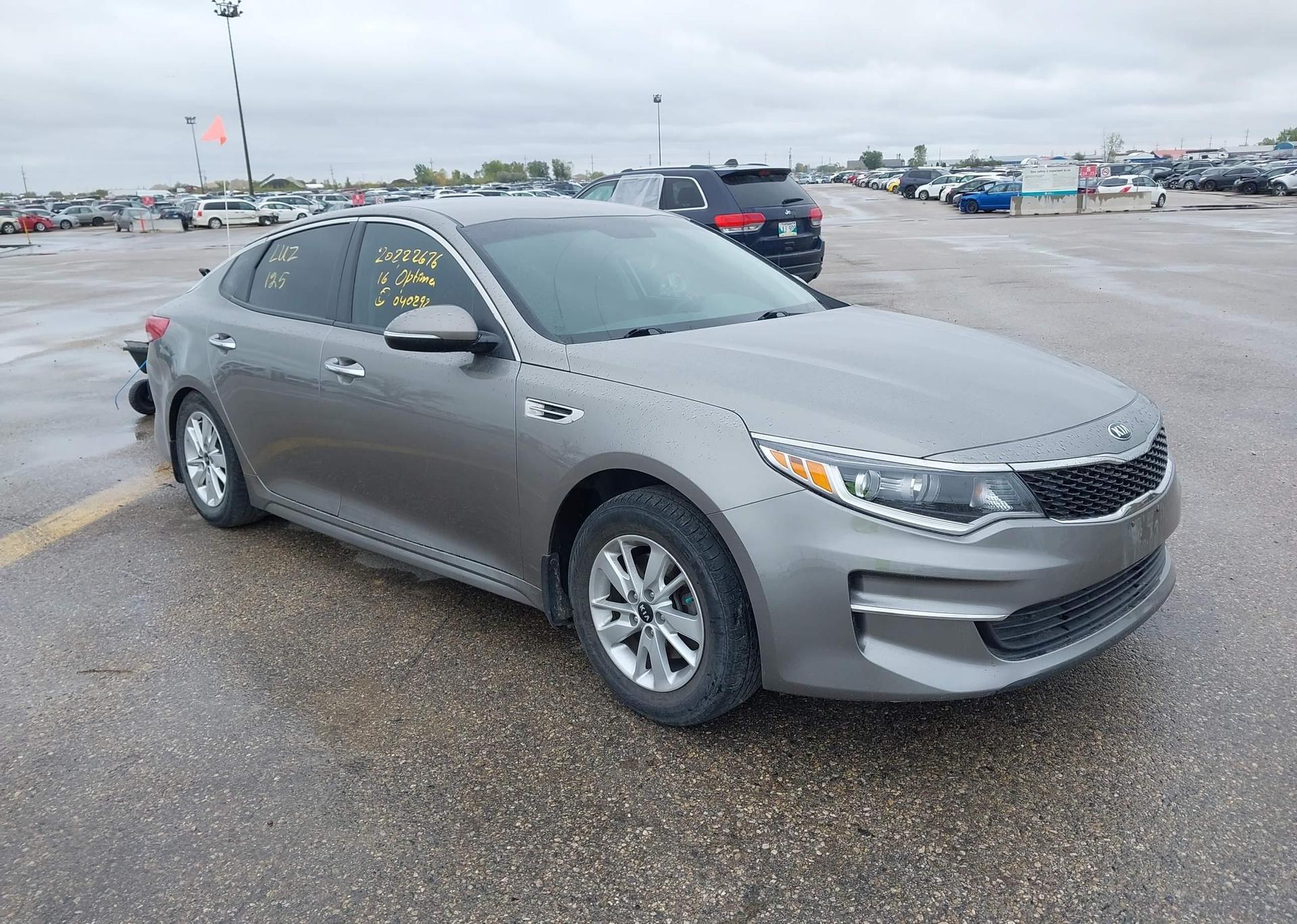 2016 KIA OPTIMA LX