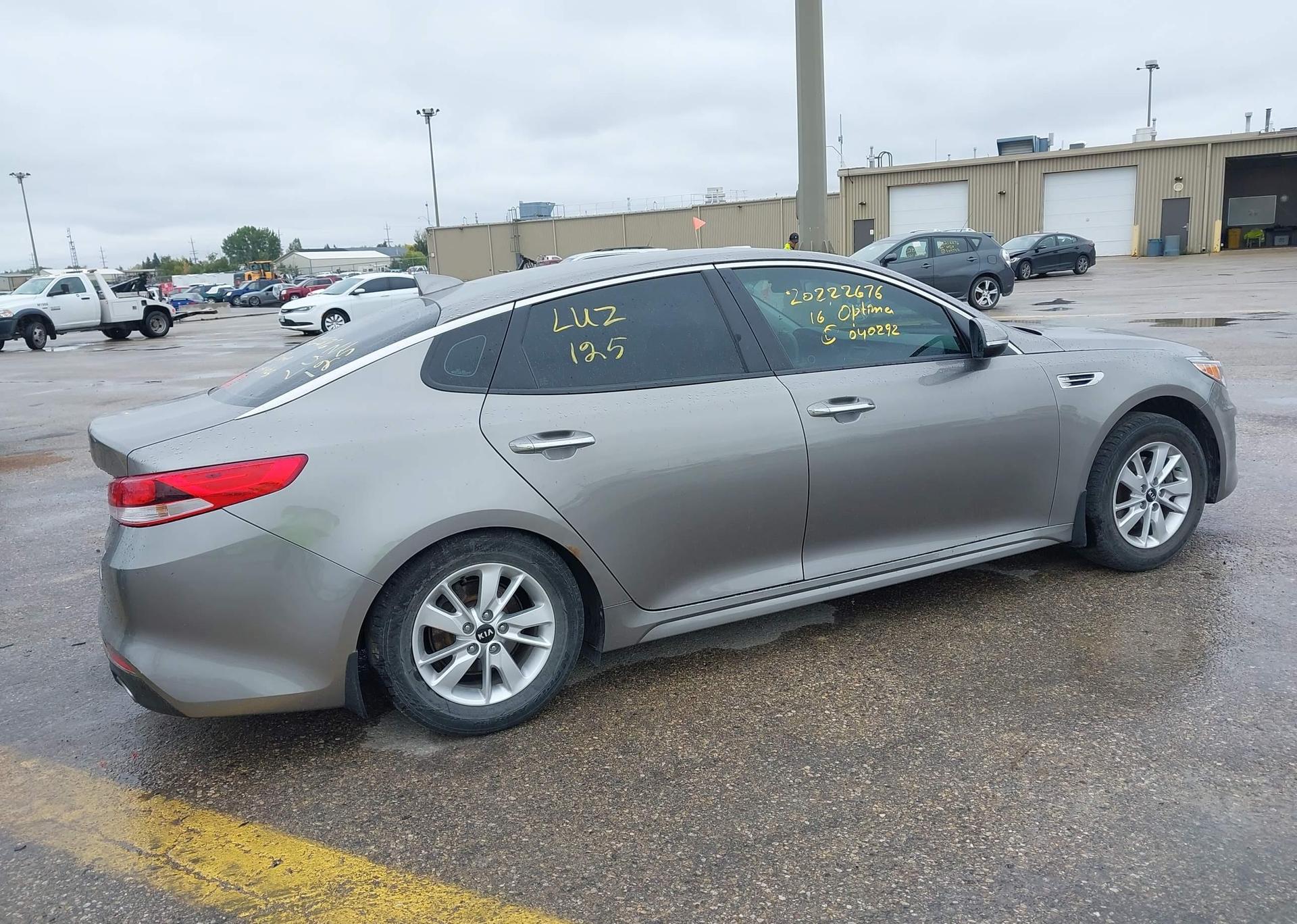 2016 KIA OPTIMA LX