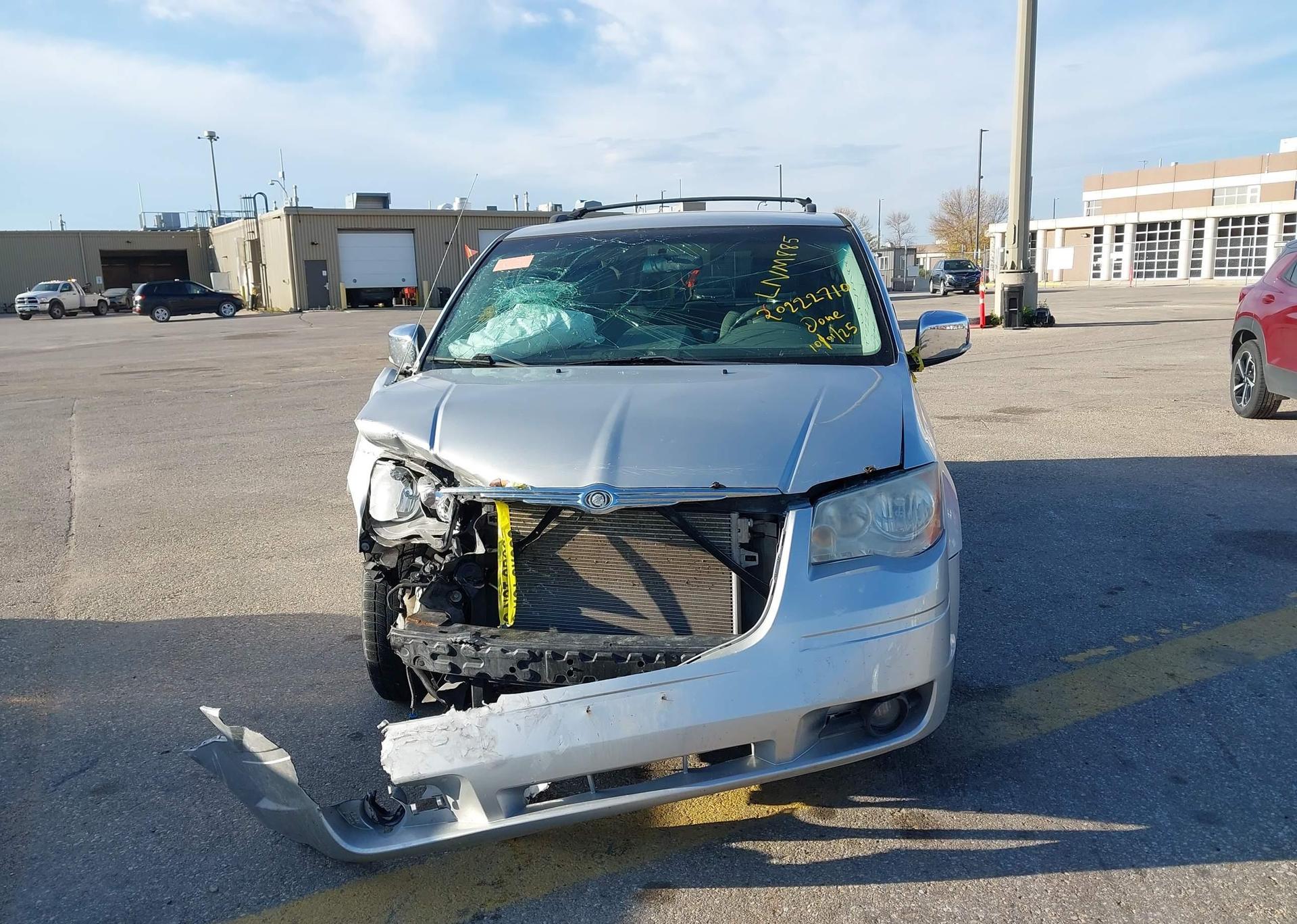 2009 CHRYSLER TOWN & COUNTRY TOURING