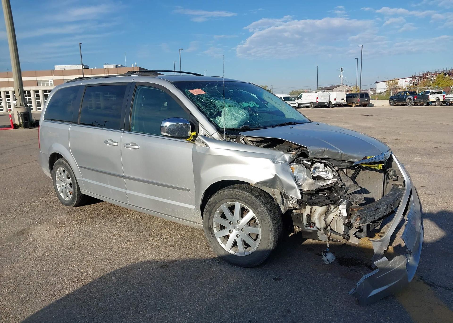 2009 CHRYSLER TOWN & COUNTRY TOURING