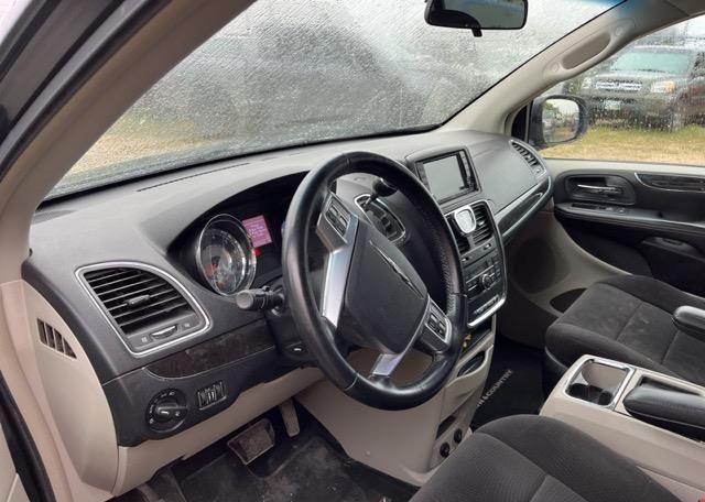 2012 CHRYSLER TOWN & COUNTRY TOURING