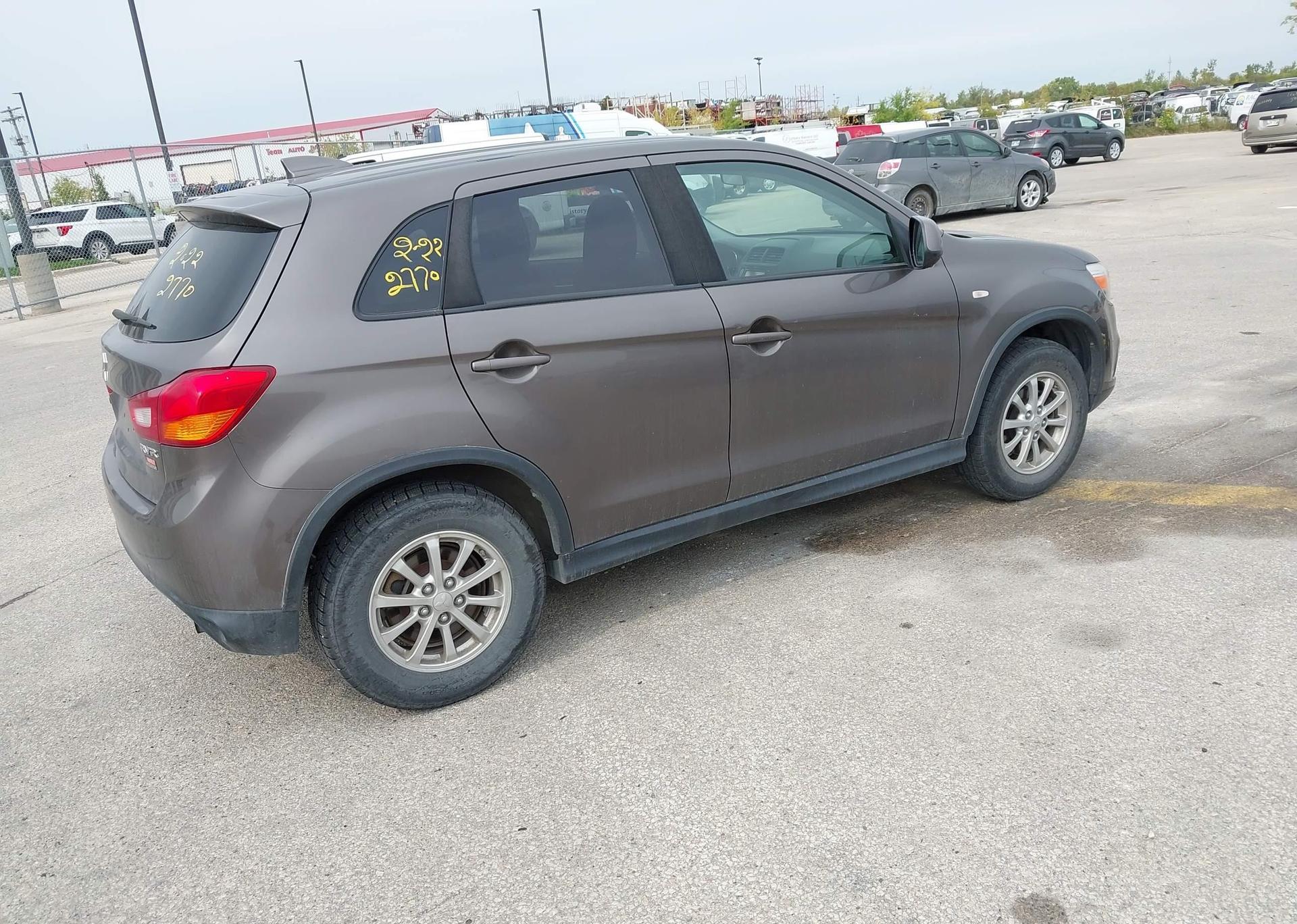 2017 MITSUBISHI RVR SE