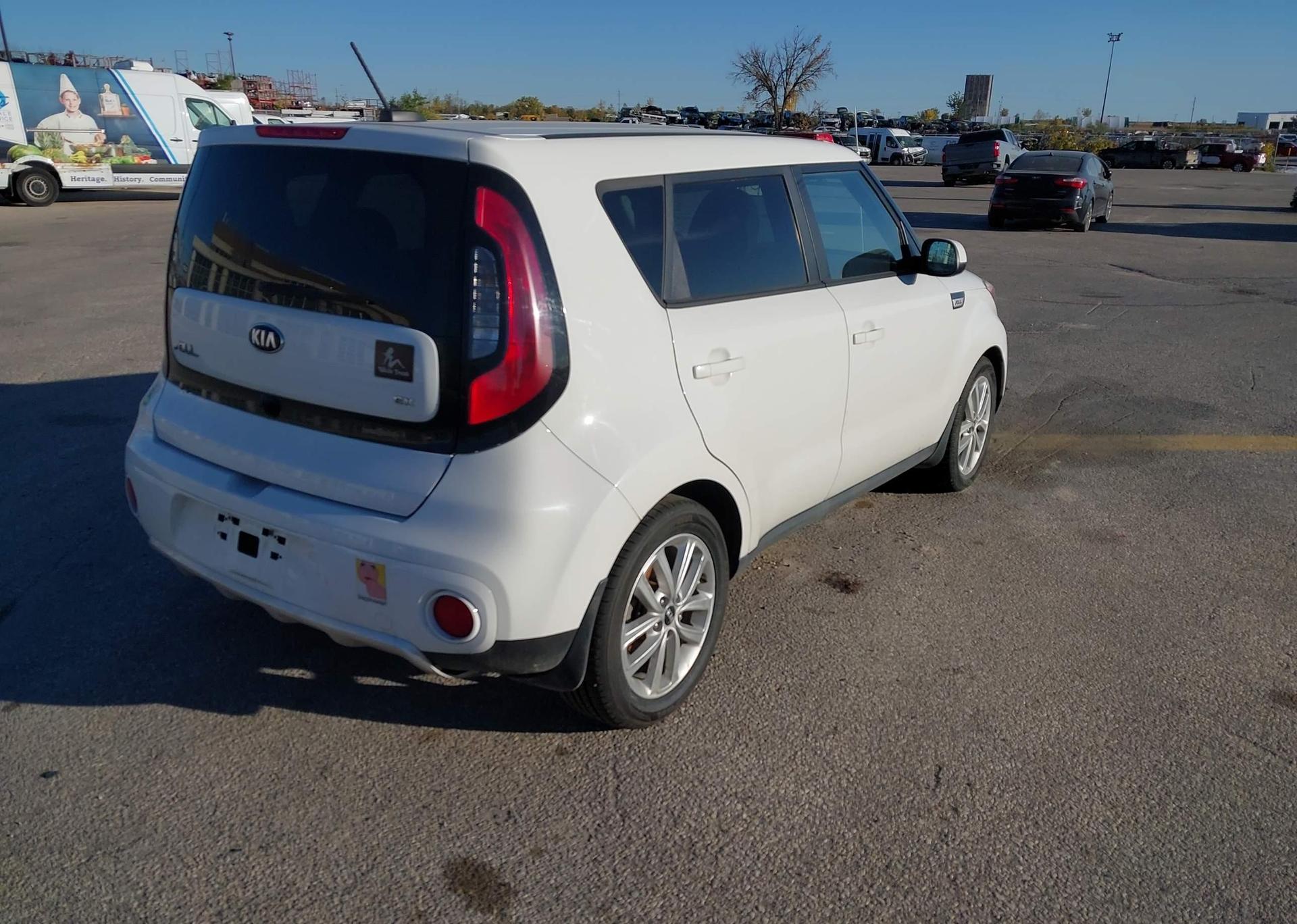 2018 KIA SOUL EX