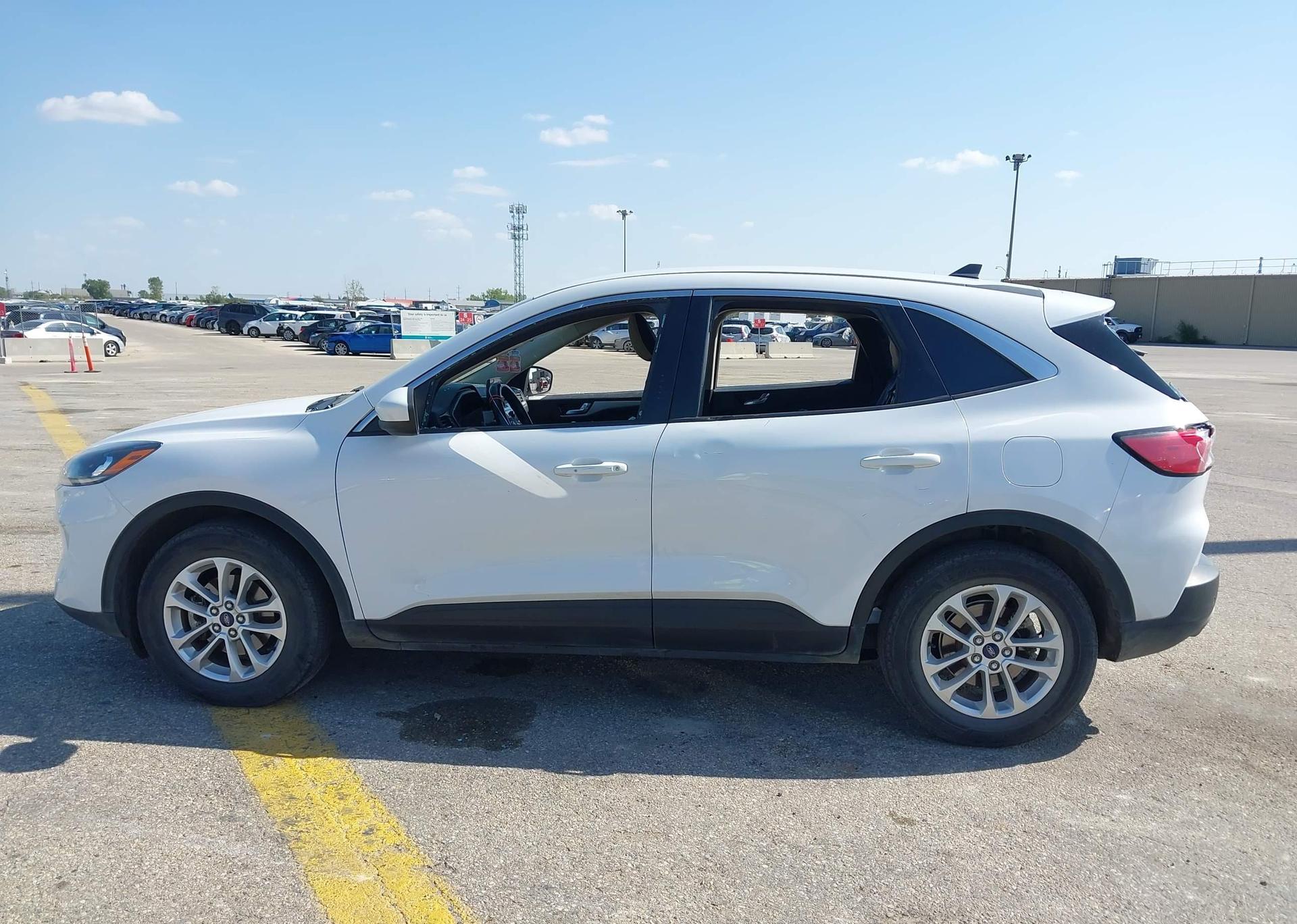 2020 FORD ESCAPE SE