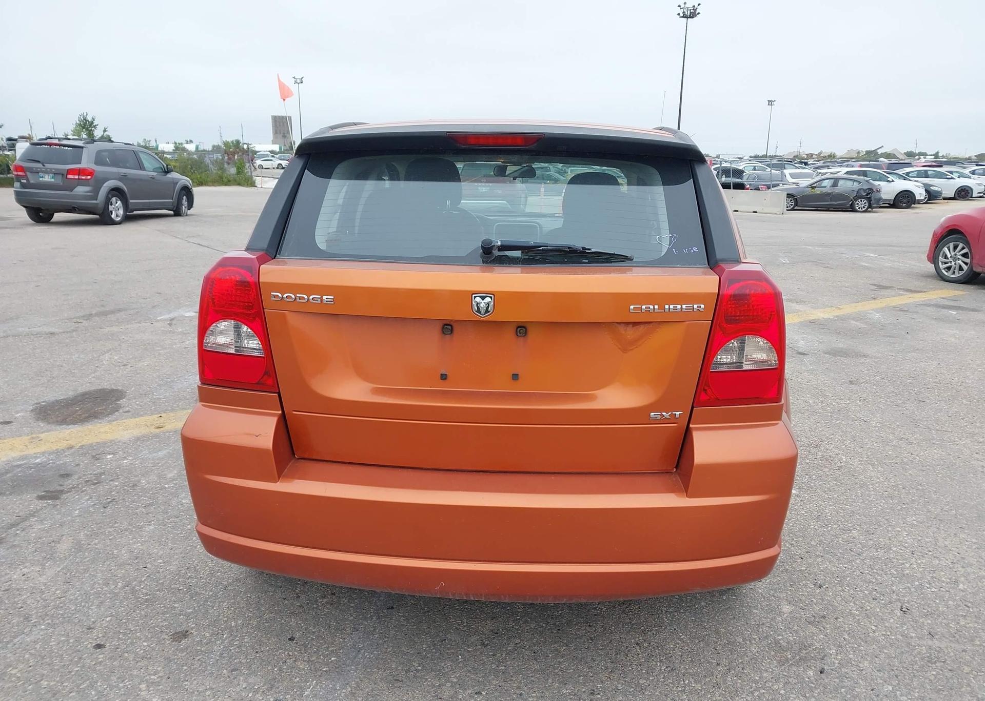2011 DODGE CALIBER SXT