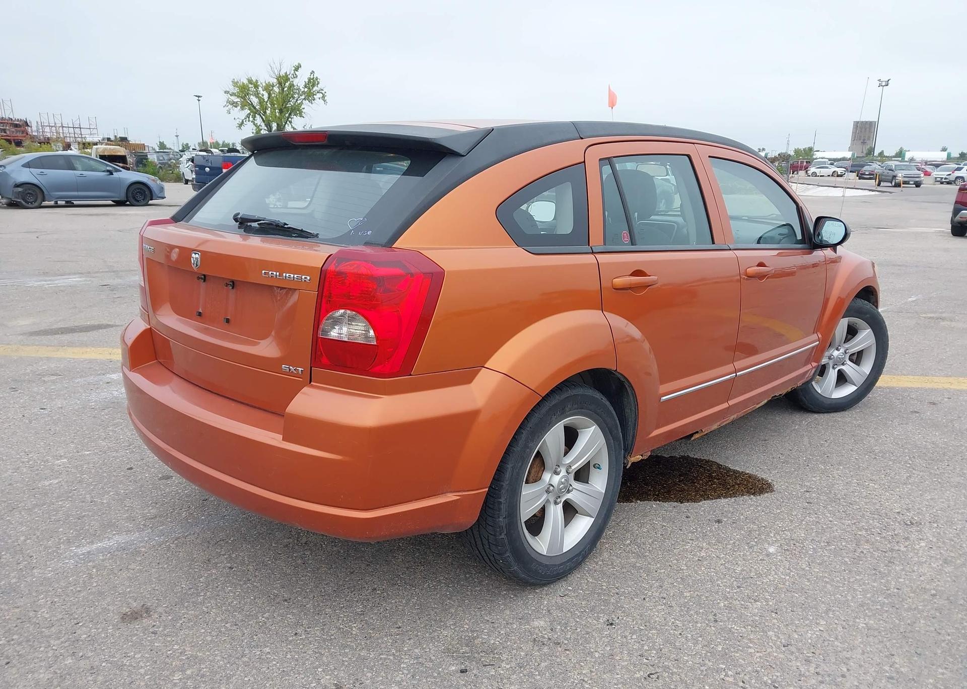2011 DODGE CALIBER SXT