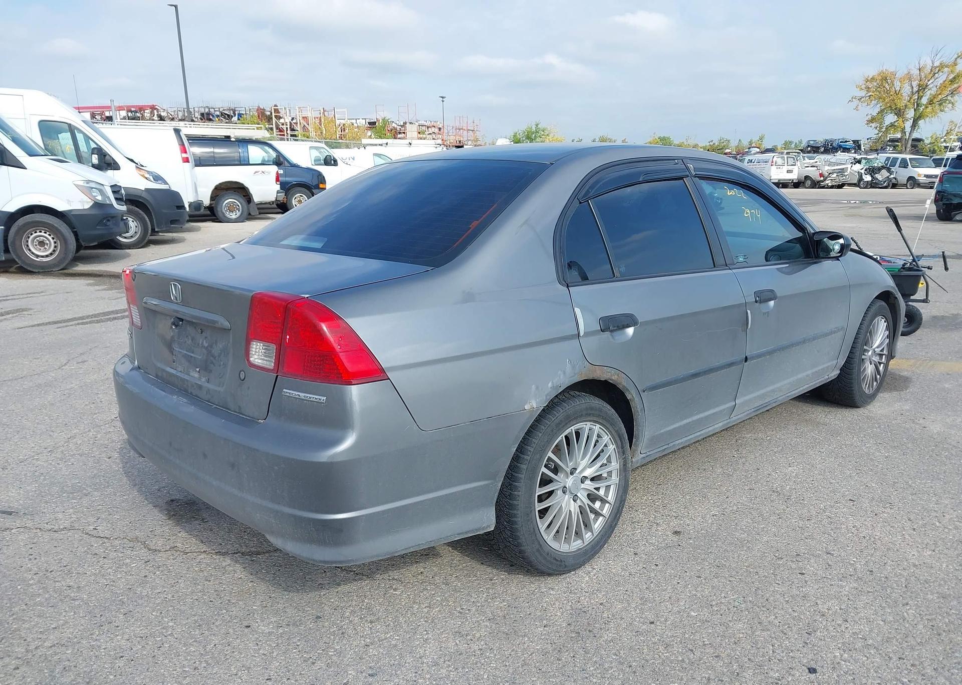 2005 HONDA CIVIC SE
