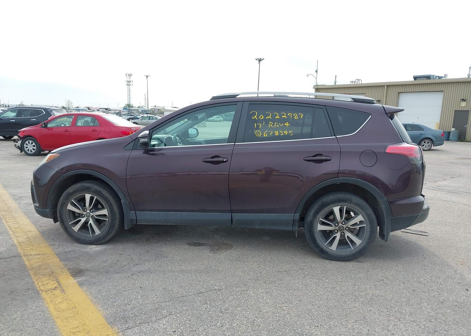 2017 TOYOTA RAV4 XLE
