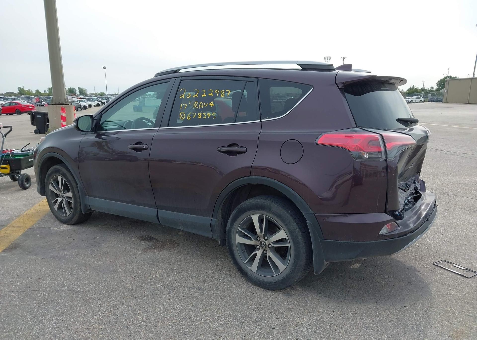 2017 TOYOTA RAV4 XLE