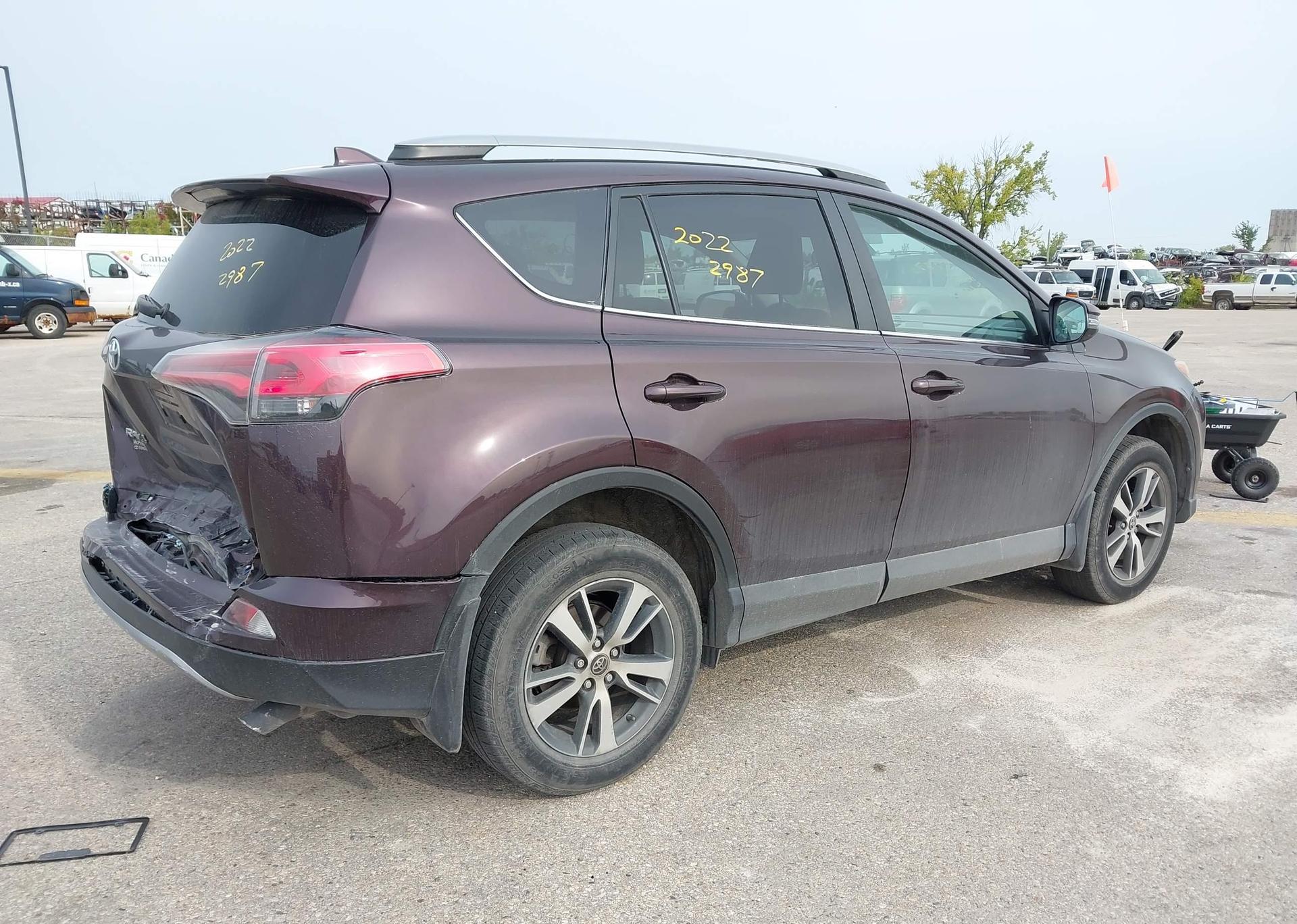 2017 TOYOTA RAV4 XLE