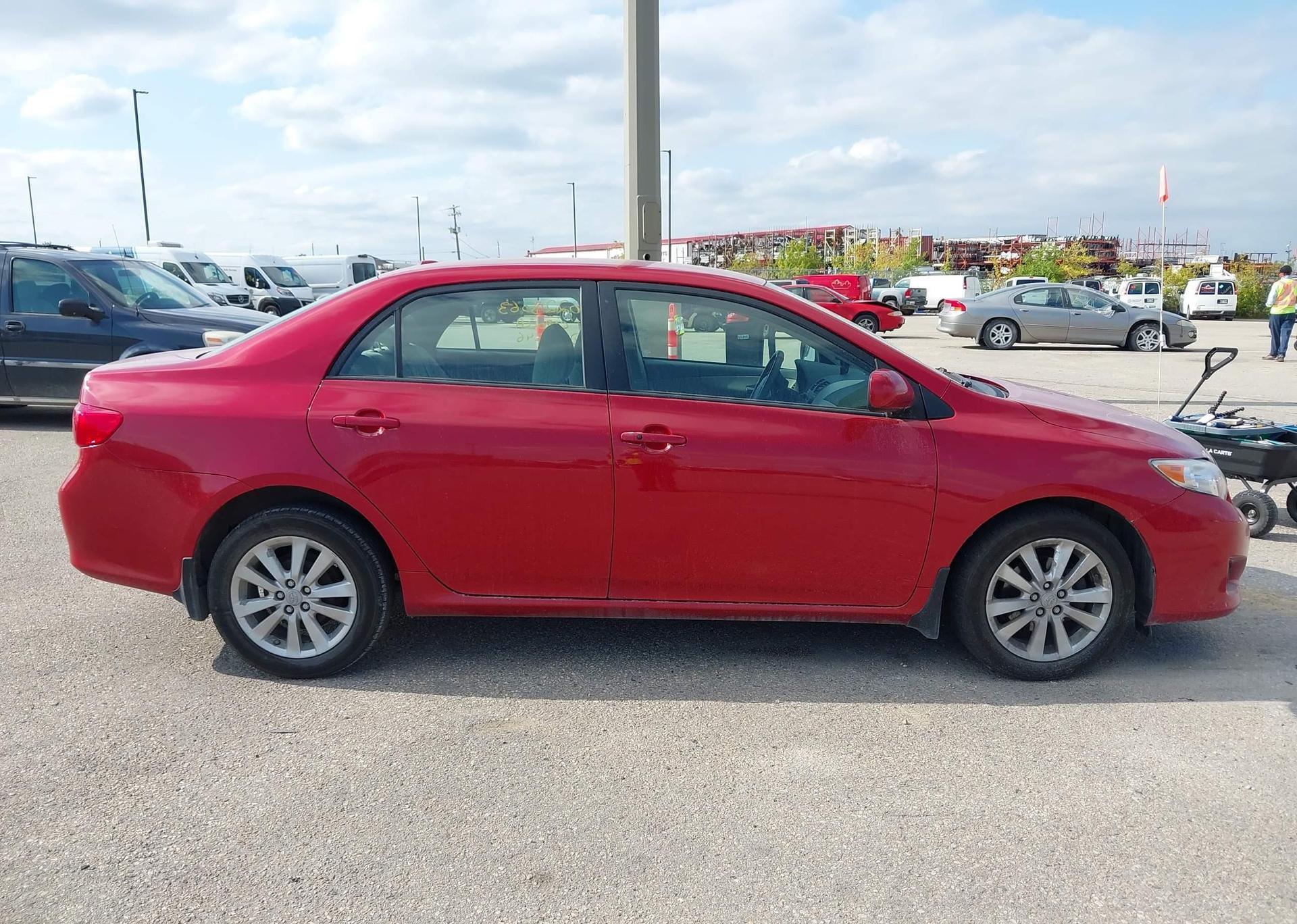 2009 TOYOTA COROLLA LE
