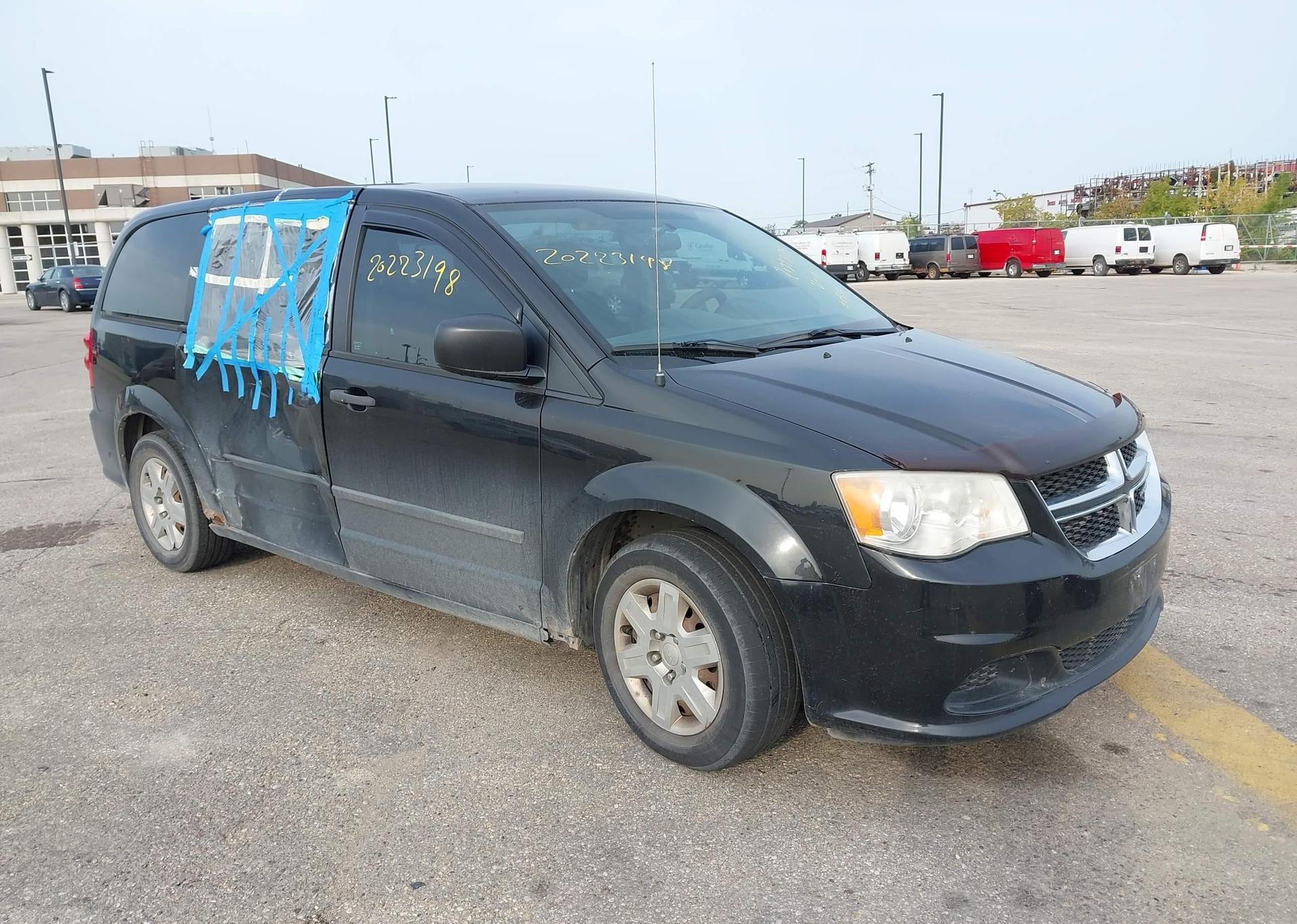 2013 DODGE GRAND CARAVAN SE