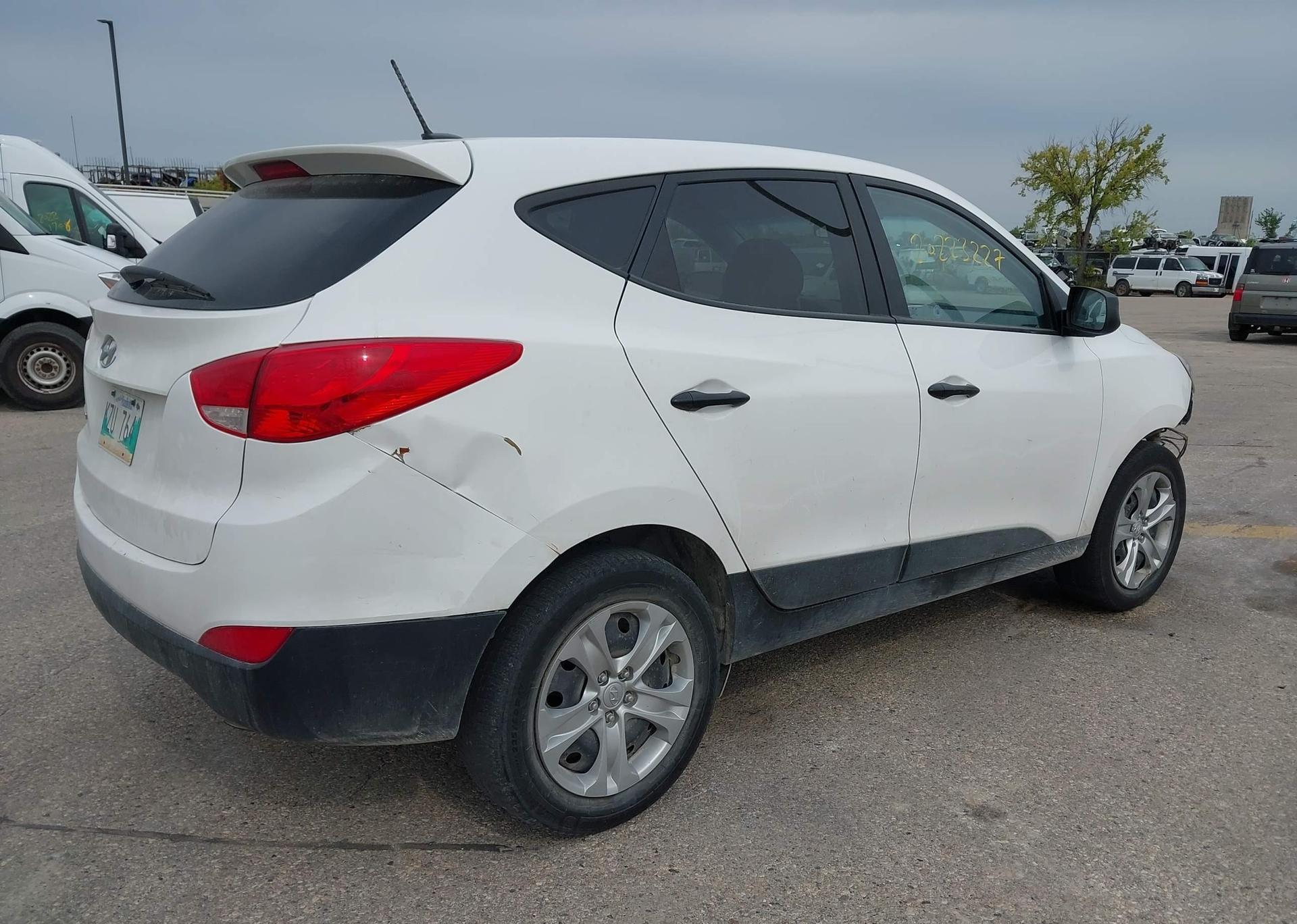 2015 HYUNDAI TUCSON GL