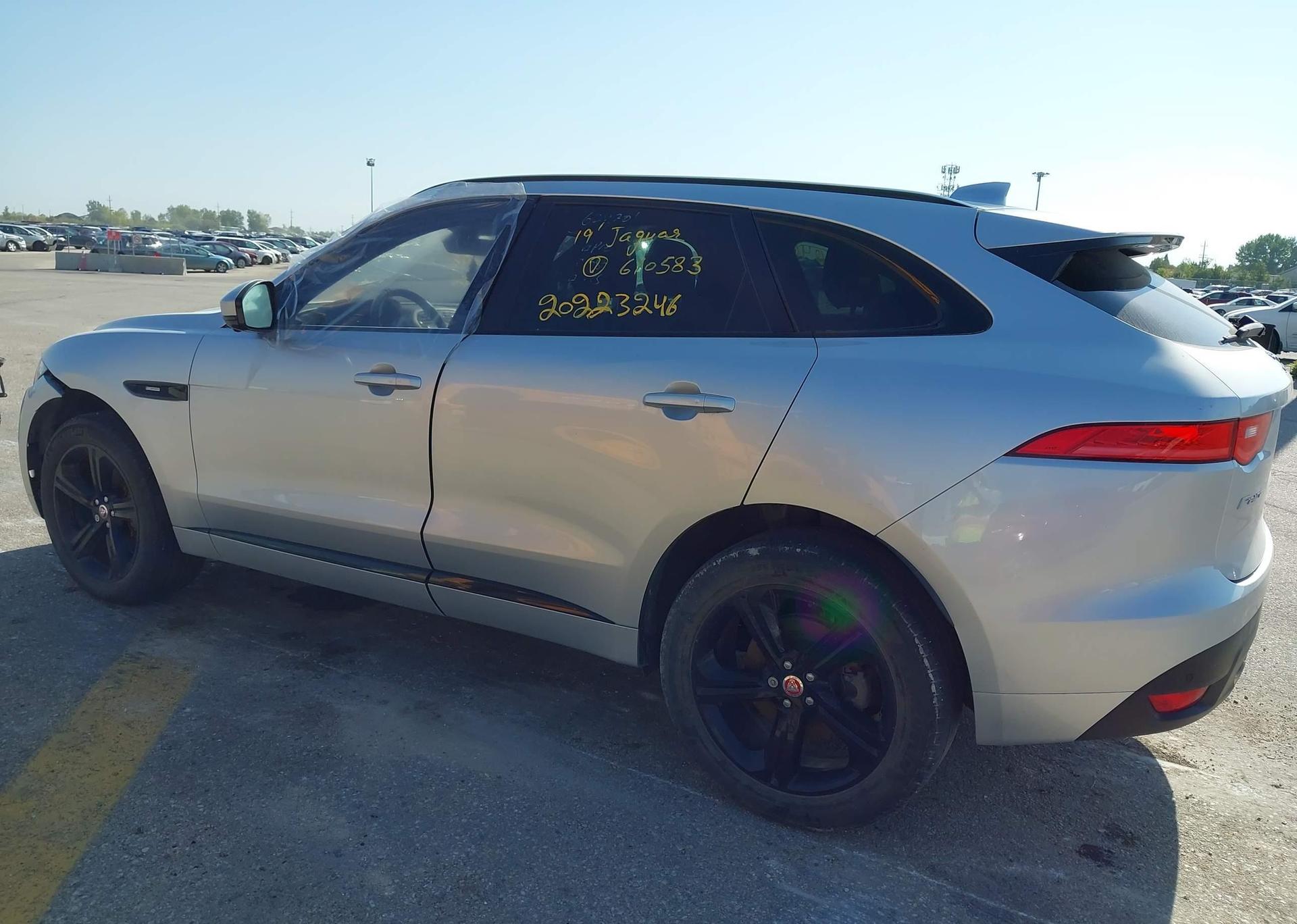 2019 JAGUAR F-PACE R-SPORT 30T