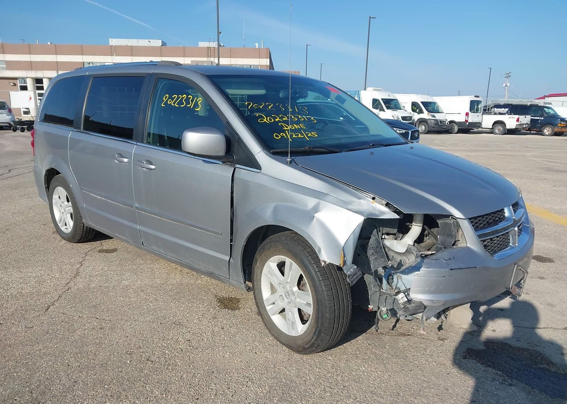 2015 DODGE GRAND CARAVAN CREW