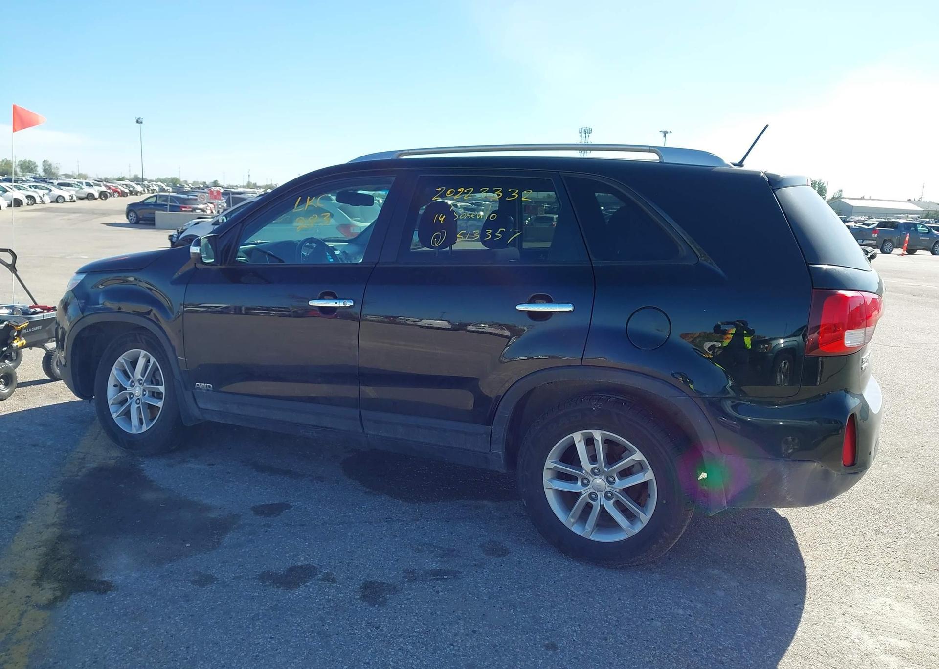 2014 KIA SORENTO LX V6