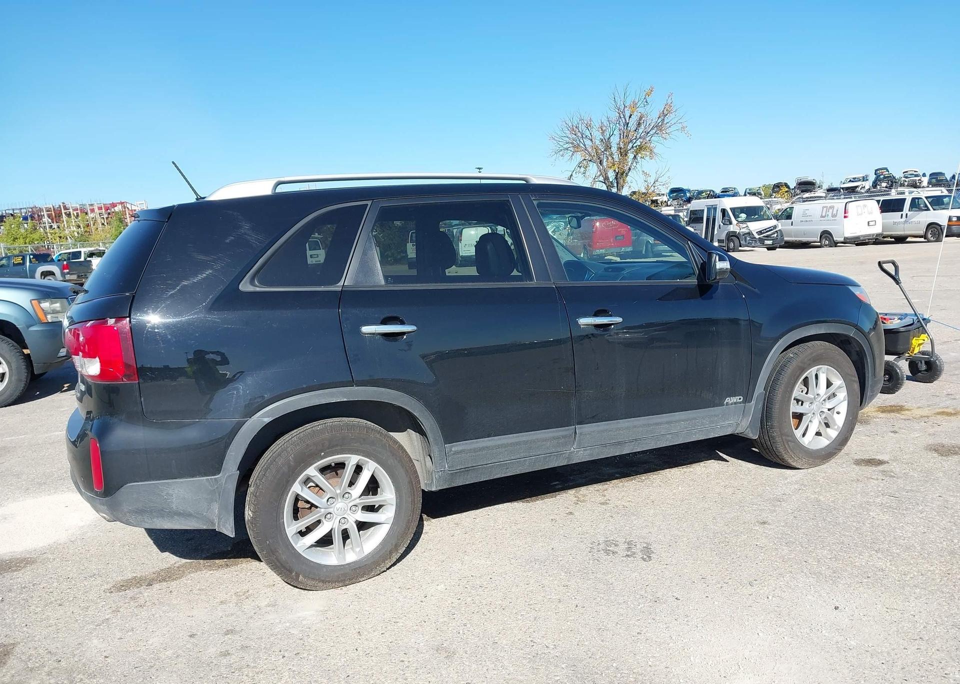 2014 KIA SORENTO LX V6