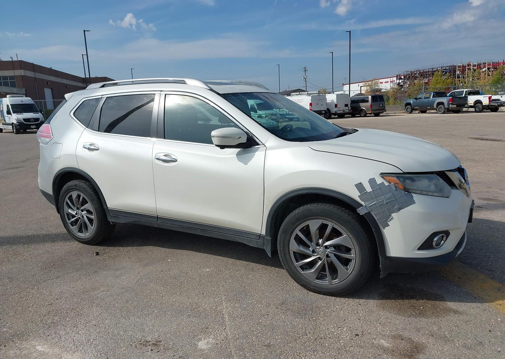 2015 NISSAN ROGUE SL