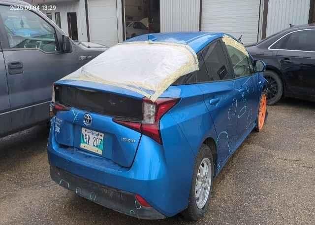 2019 TOYOTA PRIUS AWD-E