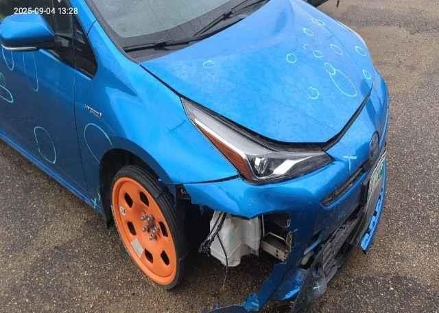 2019 TOYOTA PRIUS AWD-E