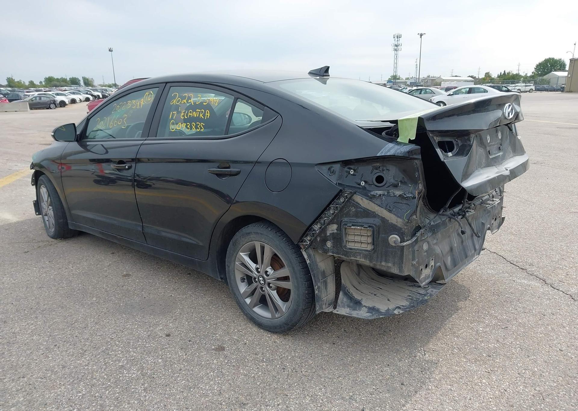 2017 HYUNDAI ELANTRA GL