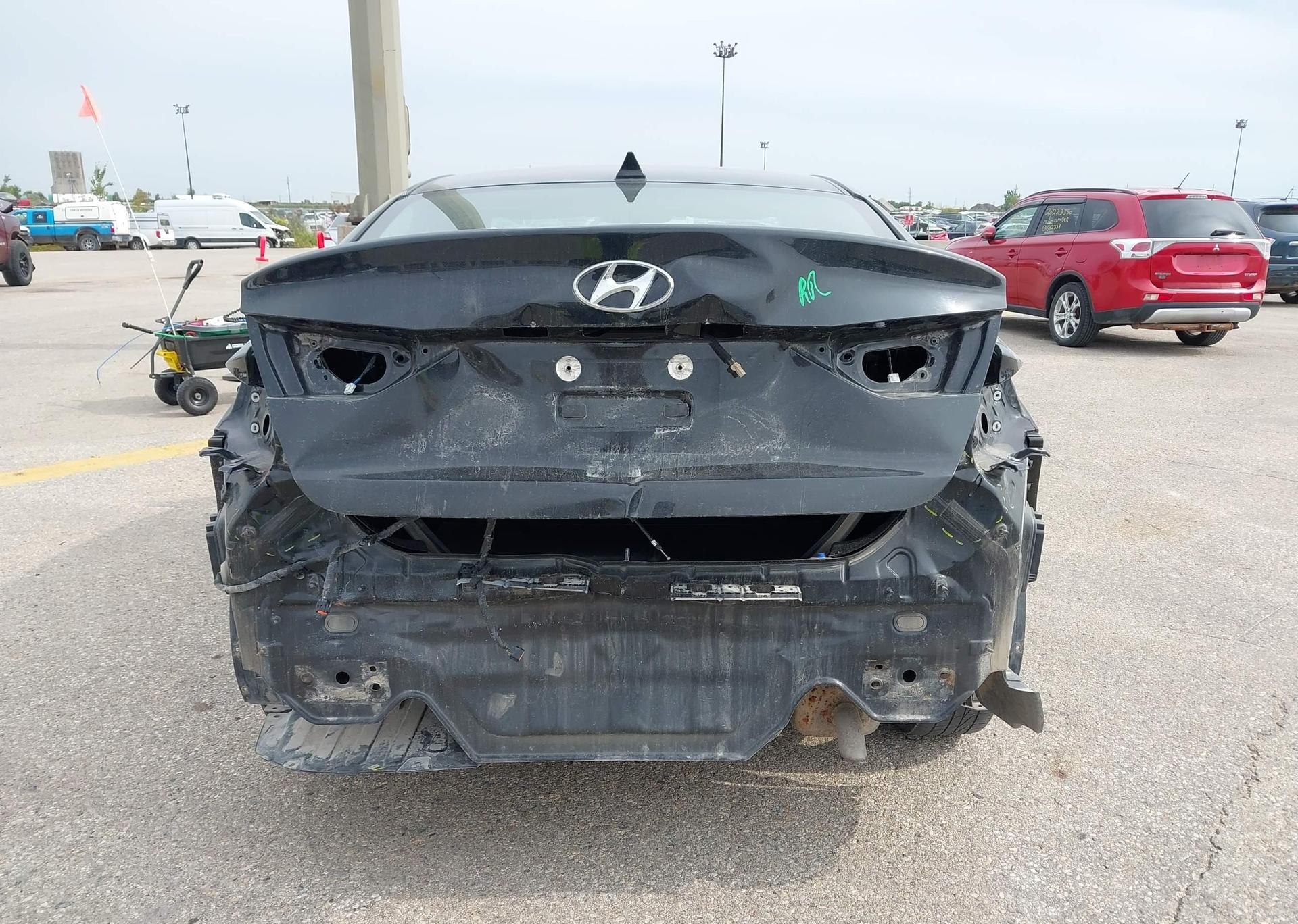 2017 HYUNDAI ELANTRA GL