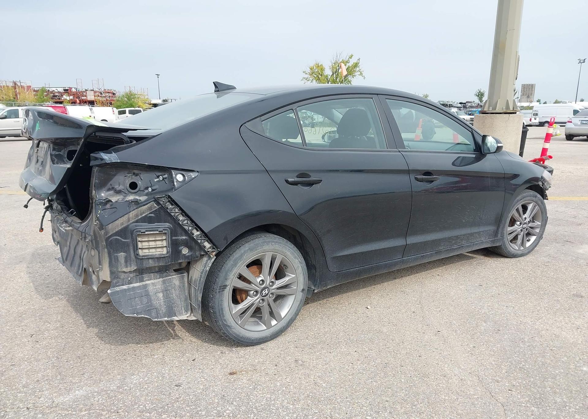 2017 HYUNDAI ELANTRA GL