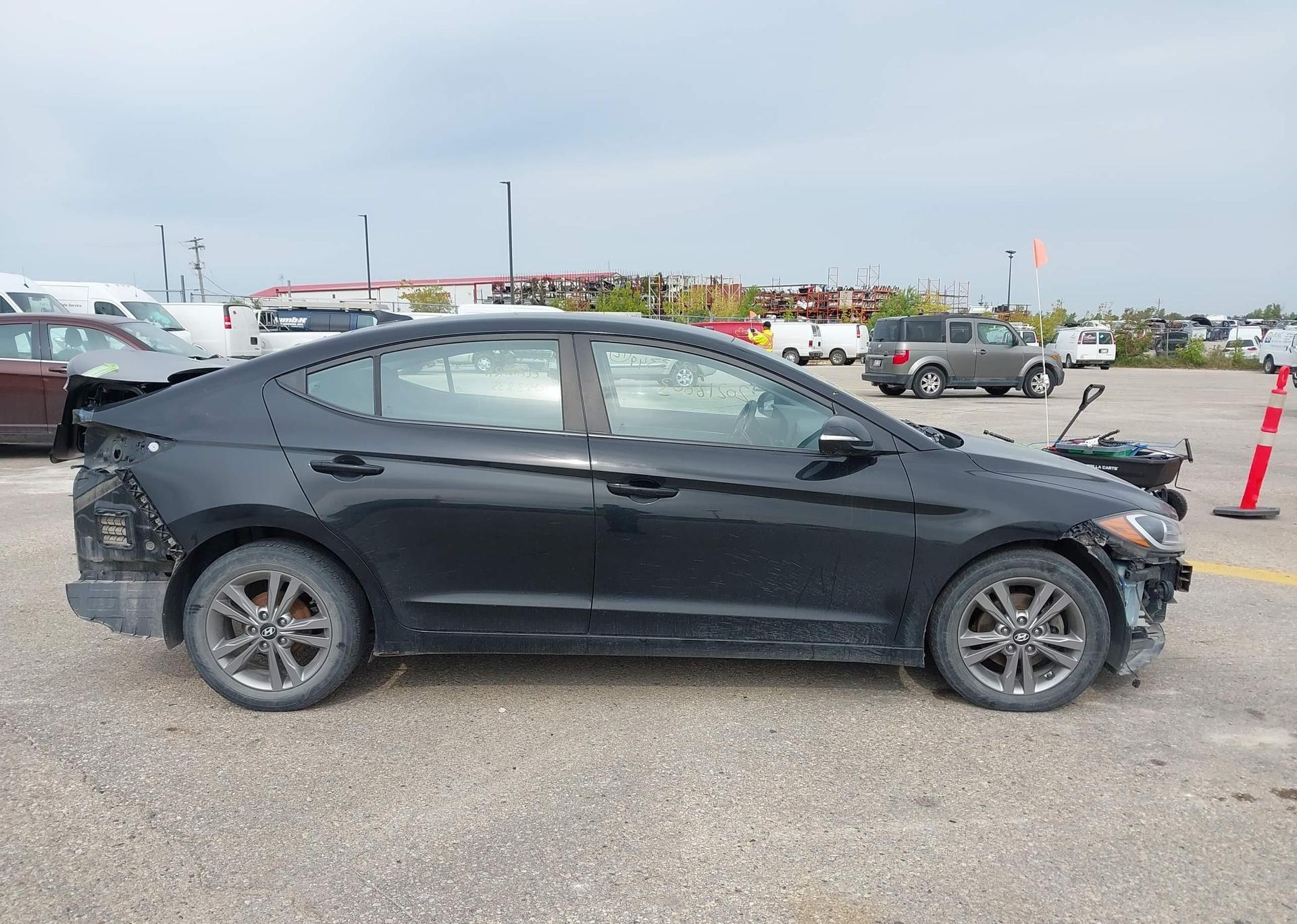 2017 HYUNDAI ELANTRA GL