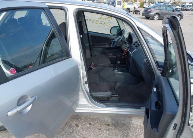 2011 SUZUKI SX4