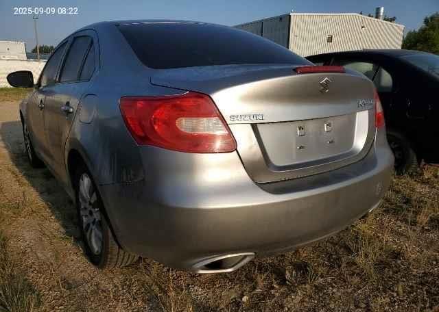 2011 SUZUKI KIZASHI S