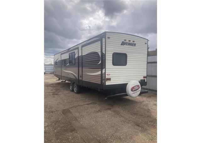 2015 FOREST RIVER AVENGER