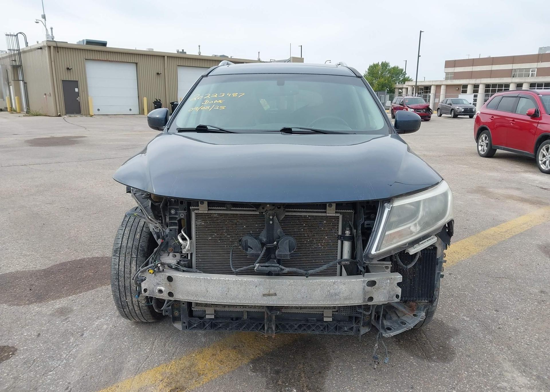 2014 NISSAN pathfinder sl