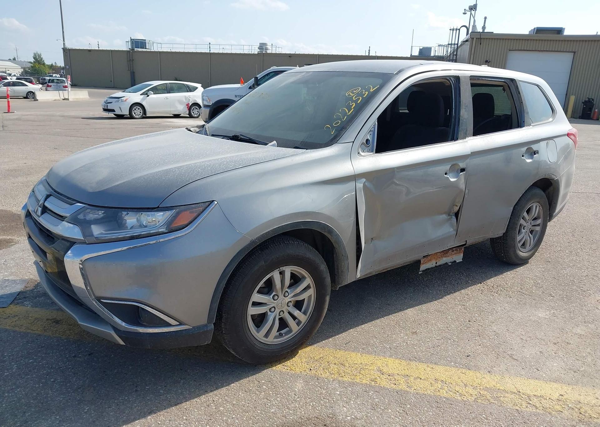 2017 MITSUBISHI OUTLANDER ES