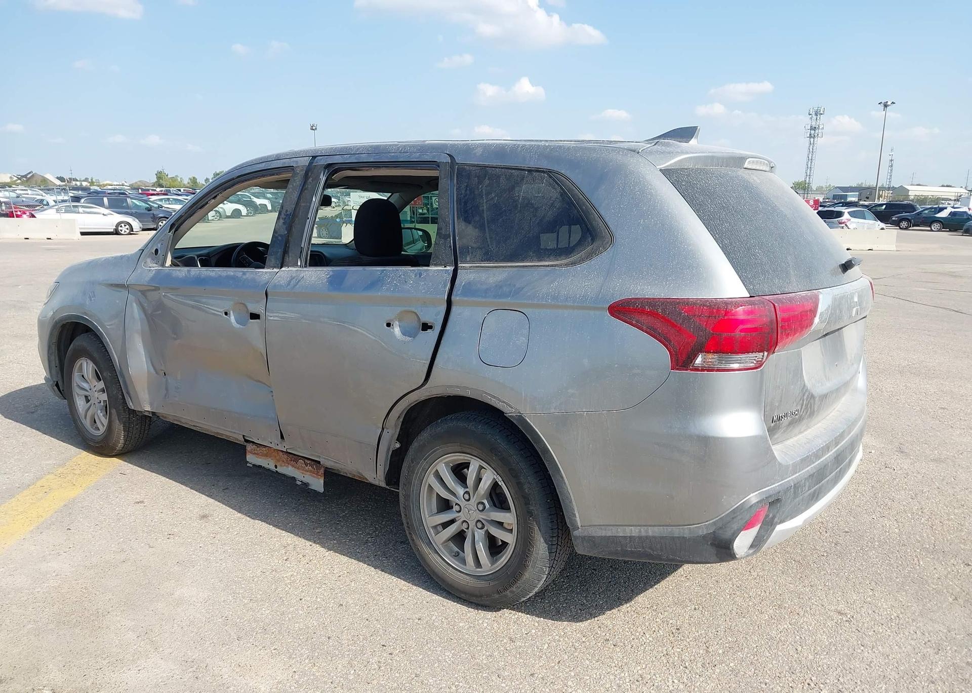 2017 MITSUBISHI OUTLANDER ES