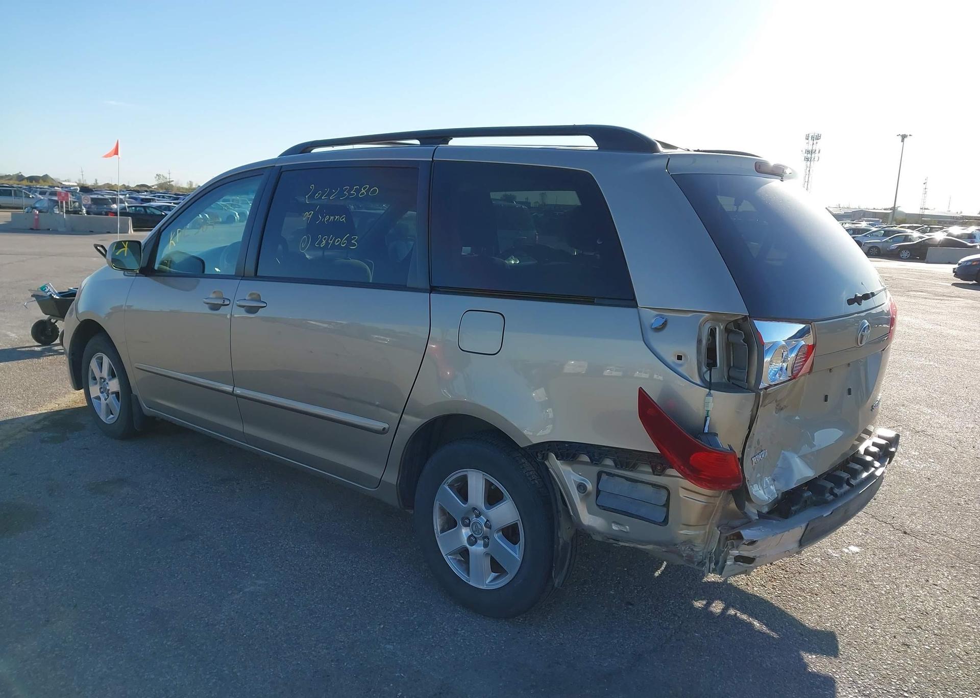 2009 TOYOTA SIENNA CE V6