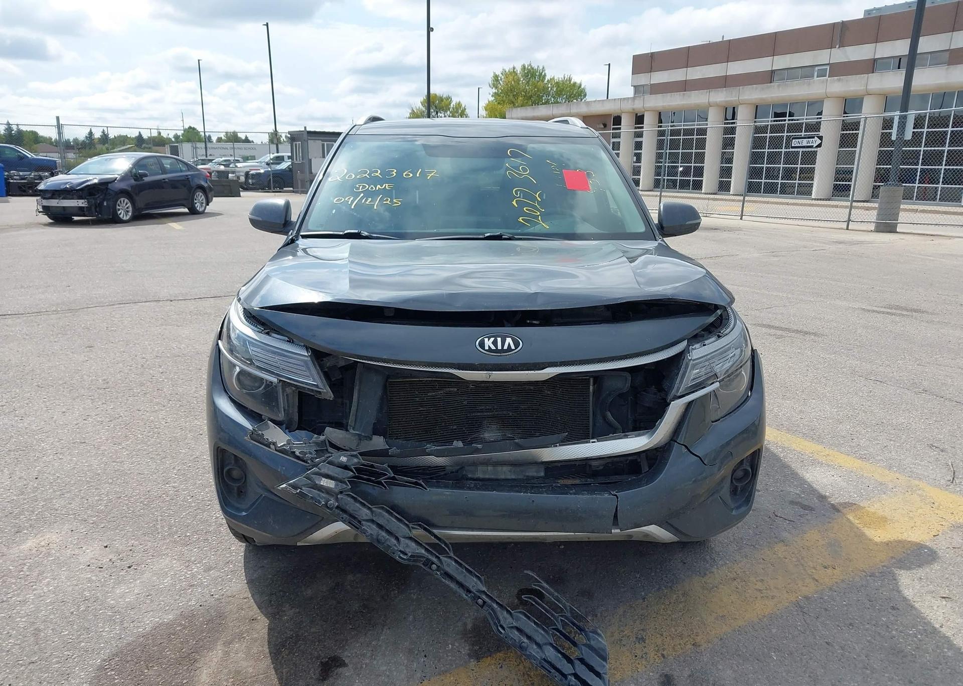 2021 KIA SELTOS LX