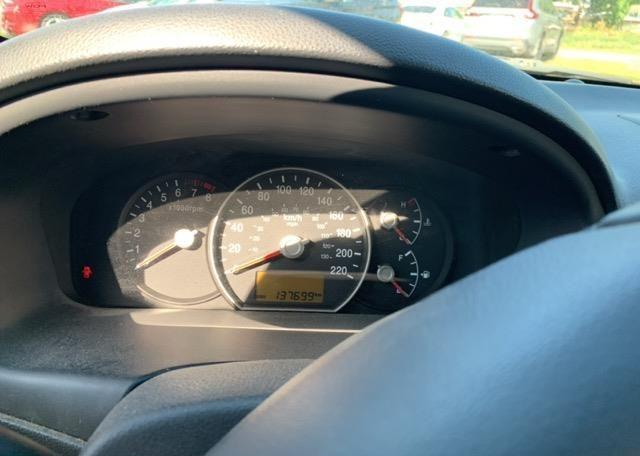 2009 KIA RONDO EX