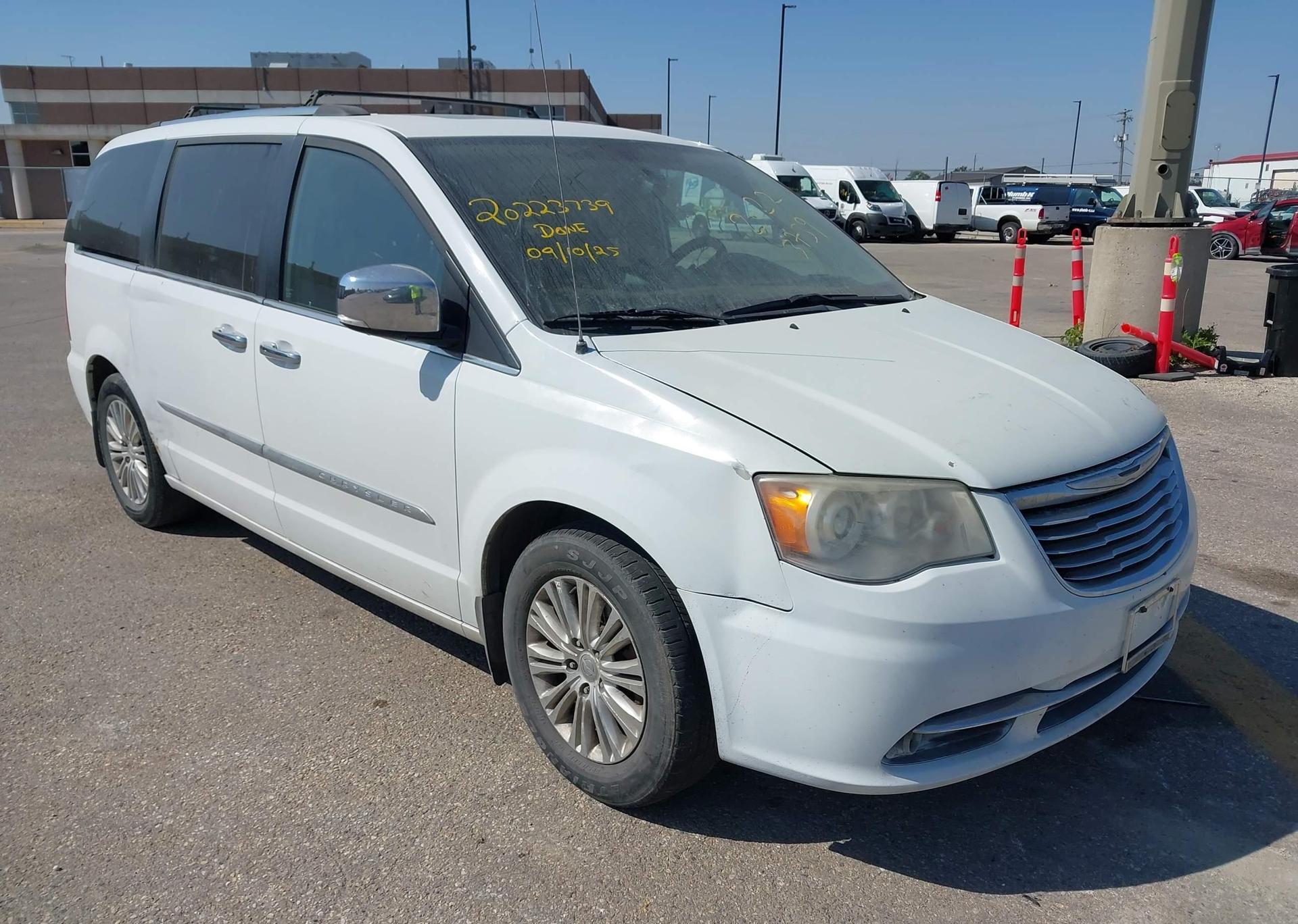2014 CHRYSLER TOWN & COUNTRY LIMITED