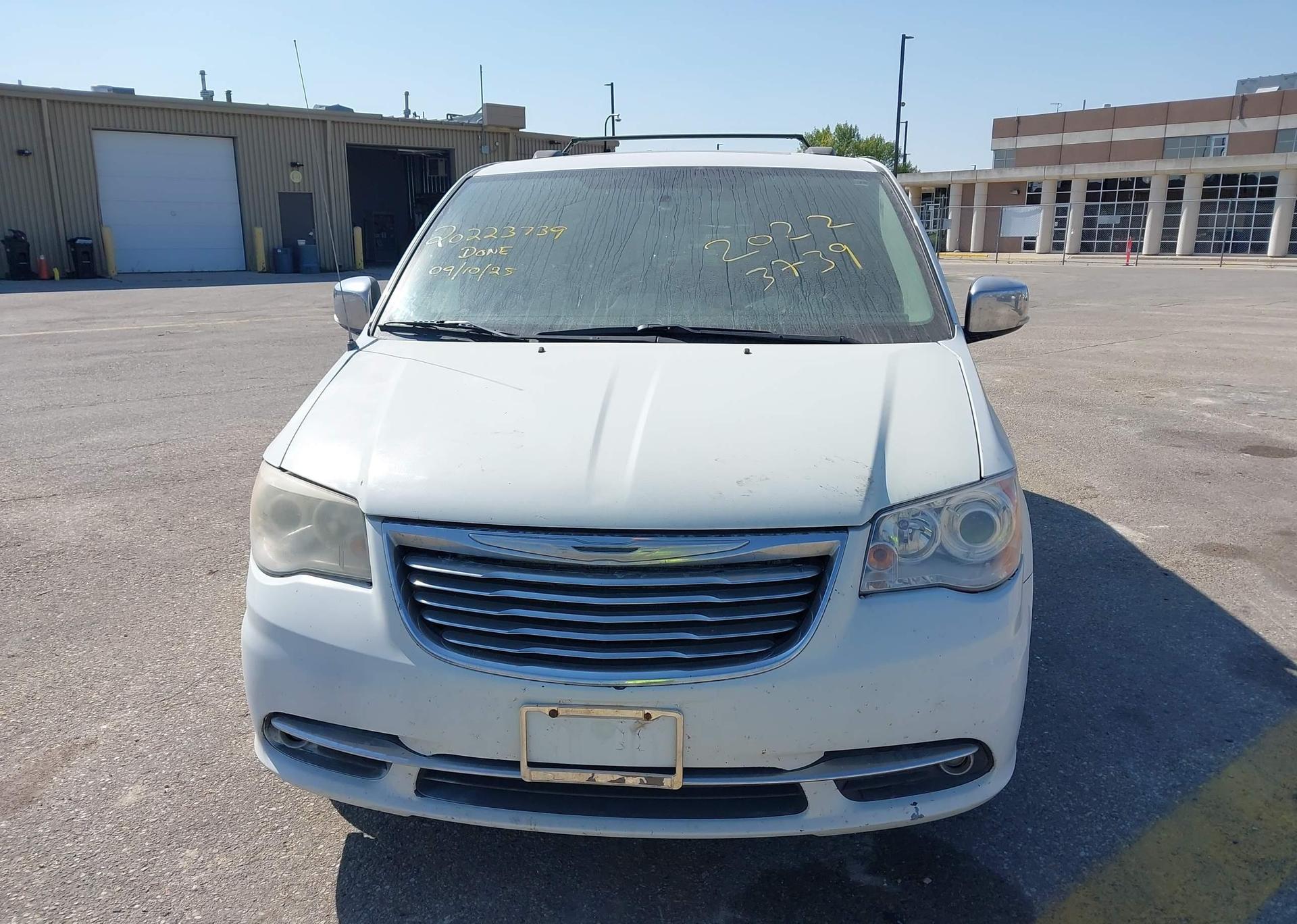 2014 CHRYSLER TOWN & COUNTRY LIMITED